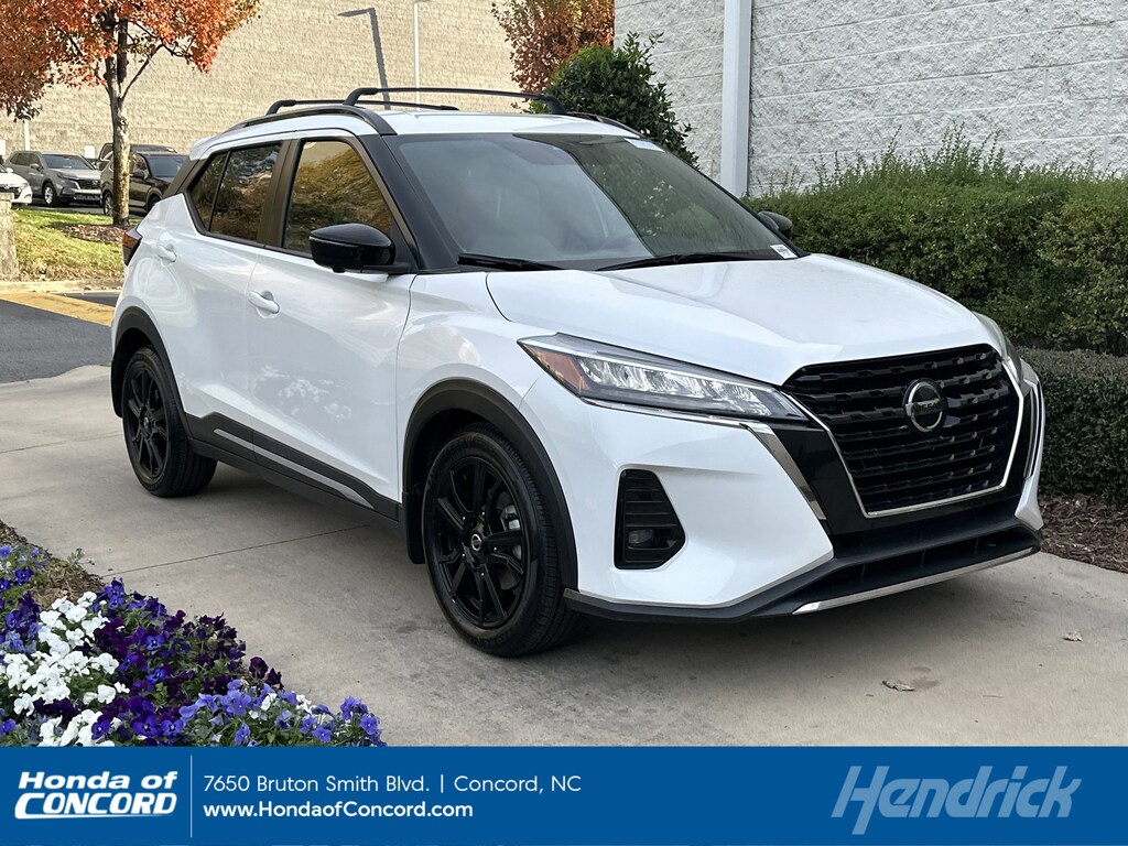 Used 2021 Nissan Kicks SR SUV