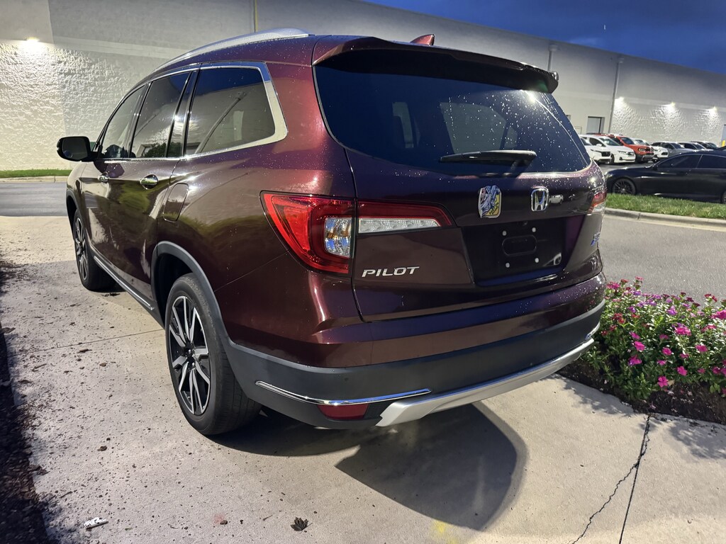 Certified 2022 Honda Pilot Touring 7-Passenger SUV