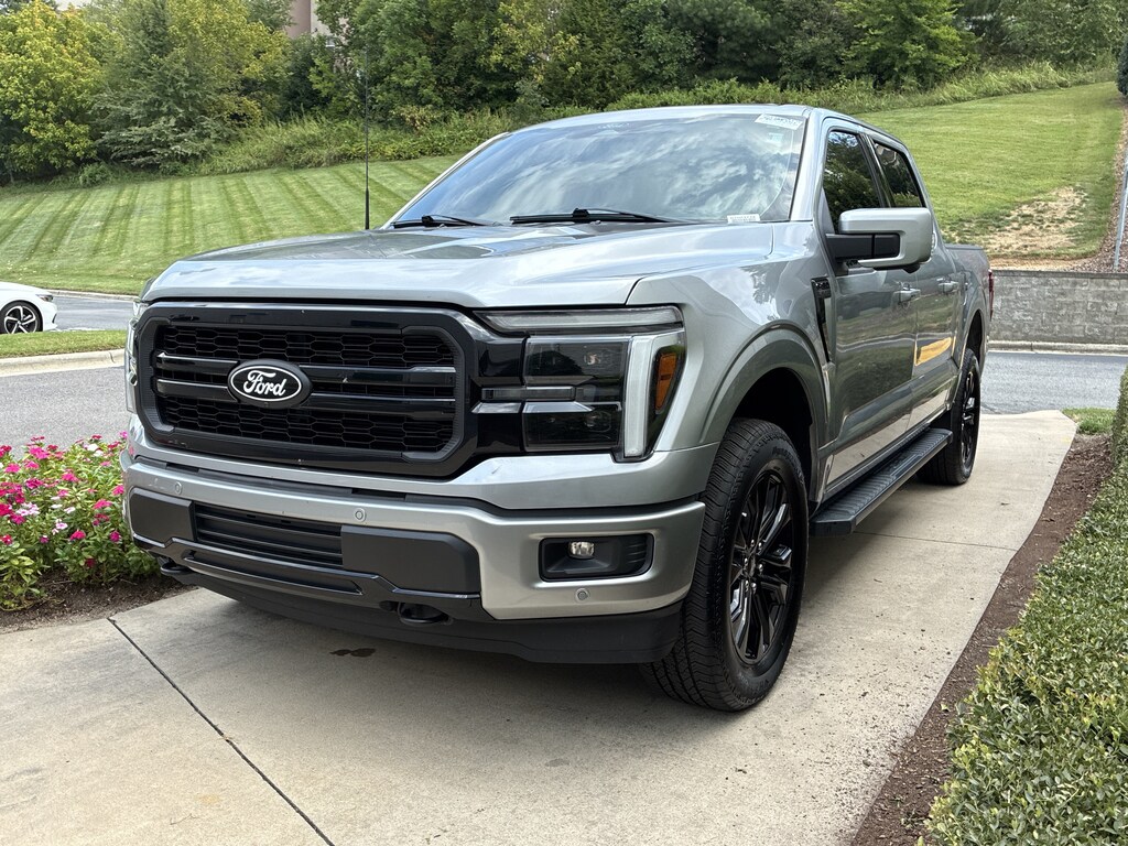 Used 2025 Ford F-150 LARIAT Pickup