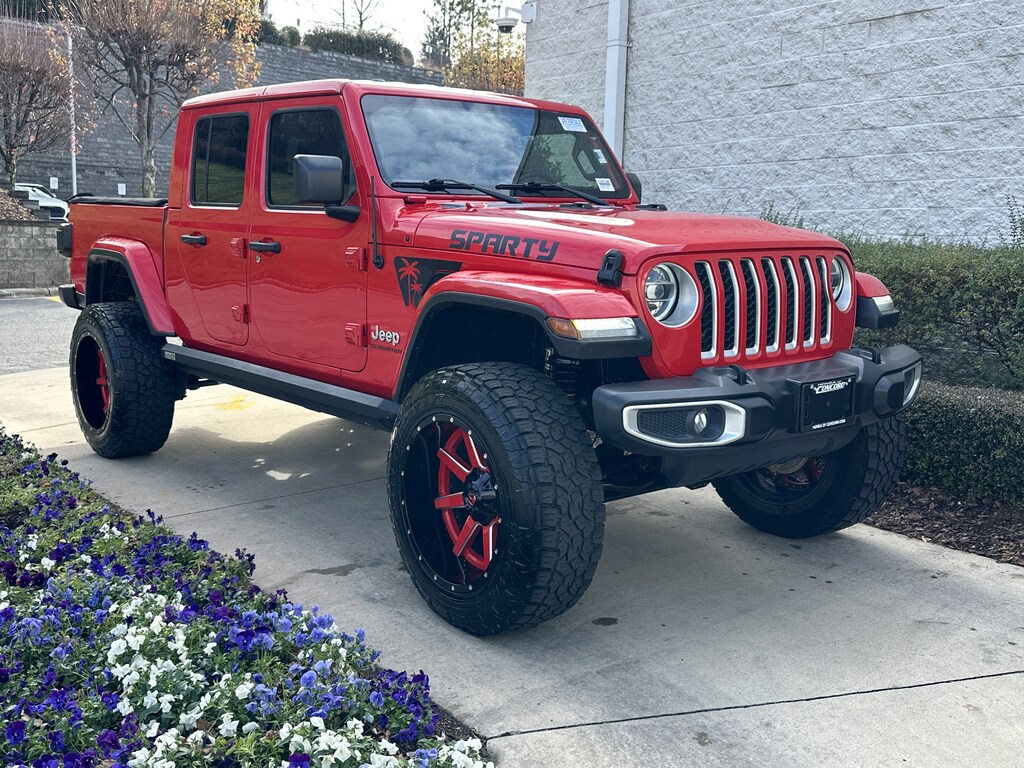 Used 2020 Jeep Gladiator Overland Pickup
