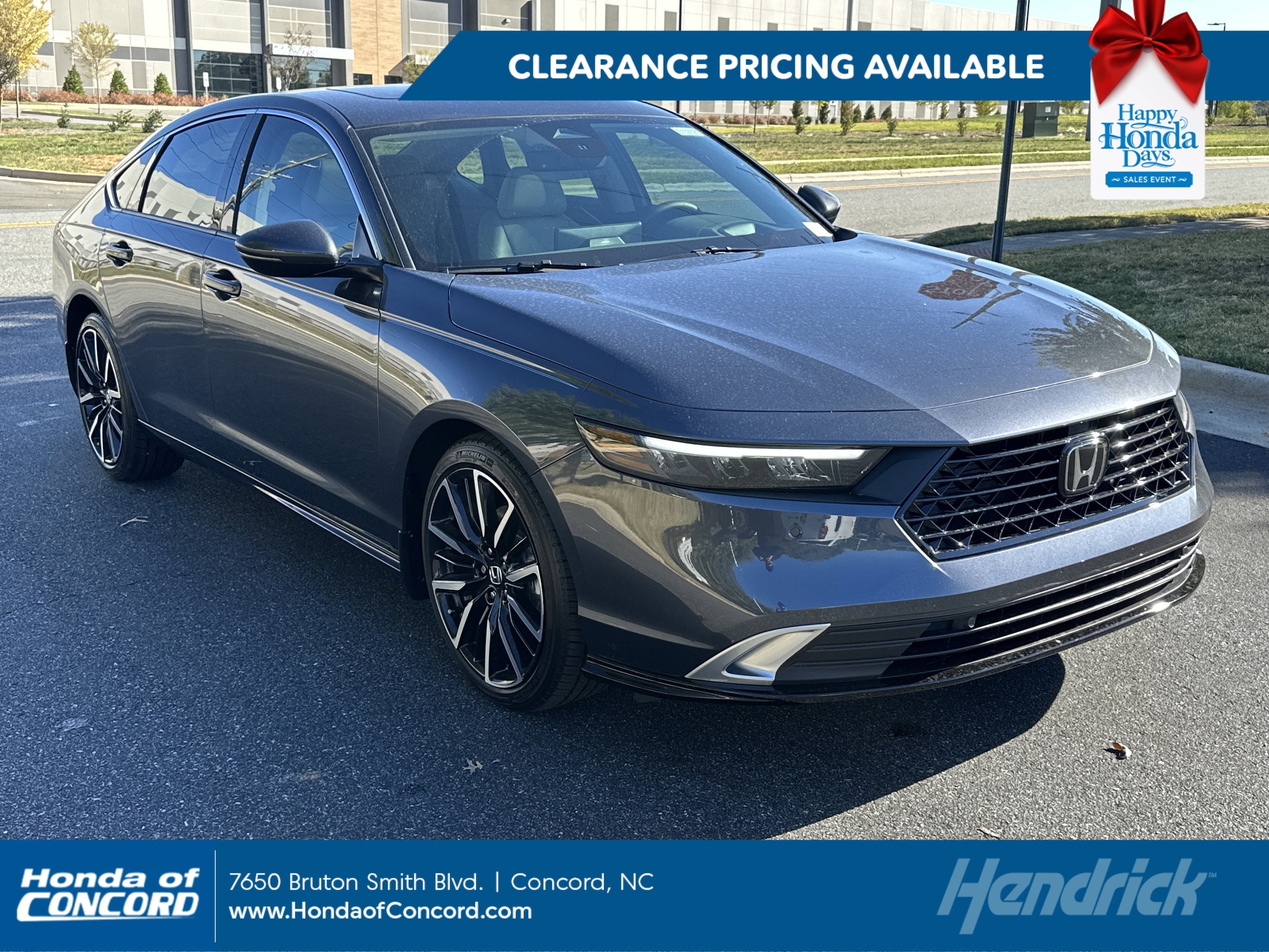 2025 Honda Accord Hybrid Touring's photo