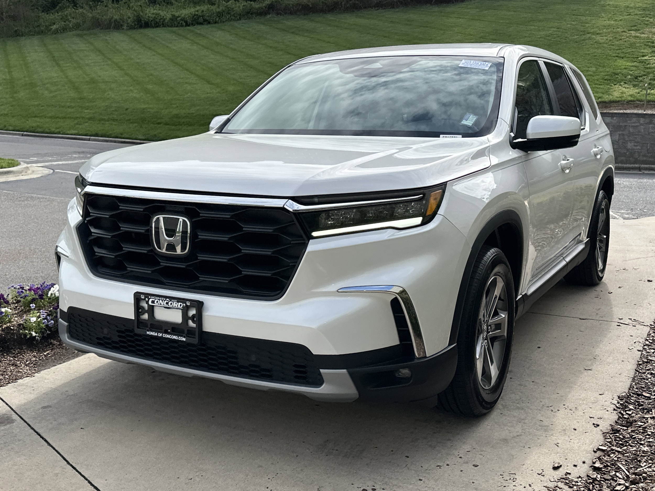 2025 Honda Pilot EX-L photo 4