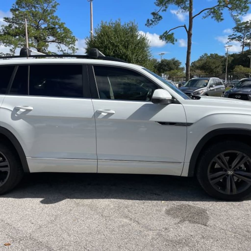 Used 2021 Volkswagen Atlas 3.6L V6 SE w/Technology R-Line SUV