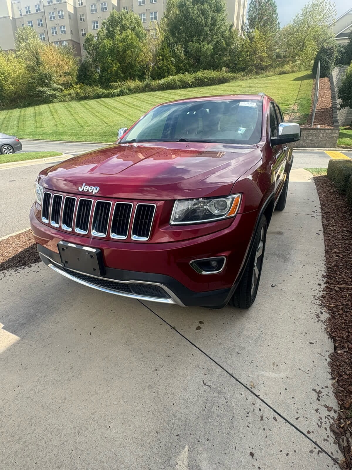 2015 Jeep Grand Cherokee Limited photo 3