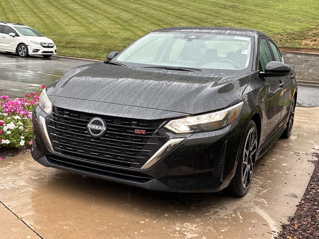 Used 2025 Nissan Sentra SR Sedan