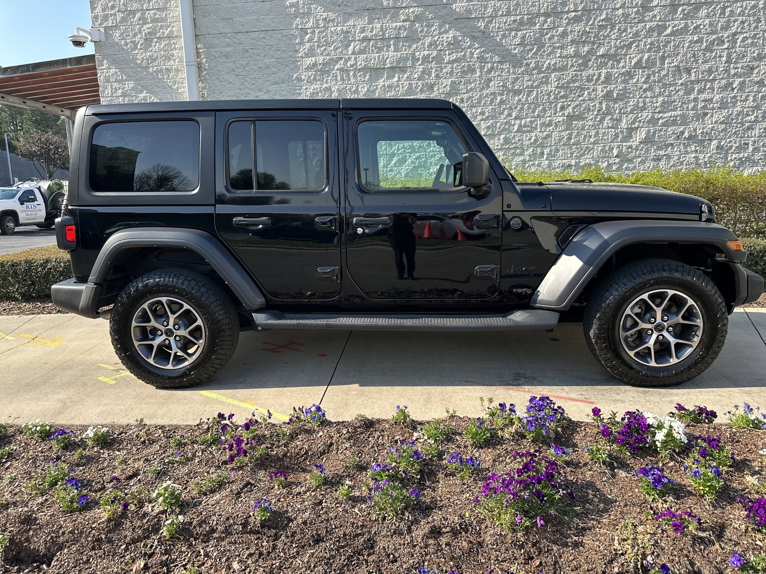 2024 Jeep Wrangler Sport S photo 3