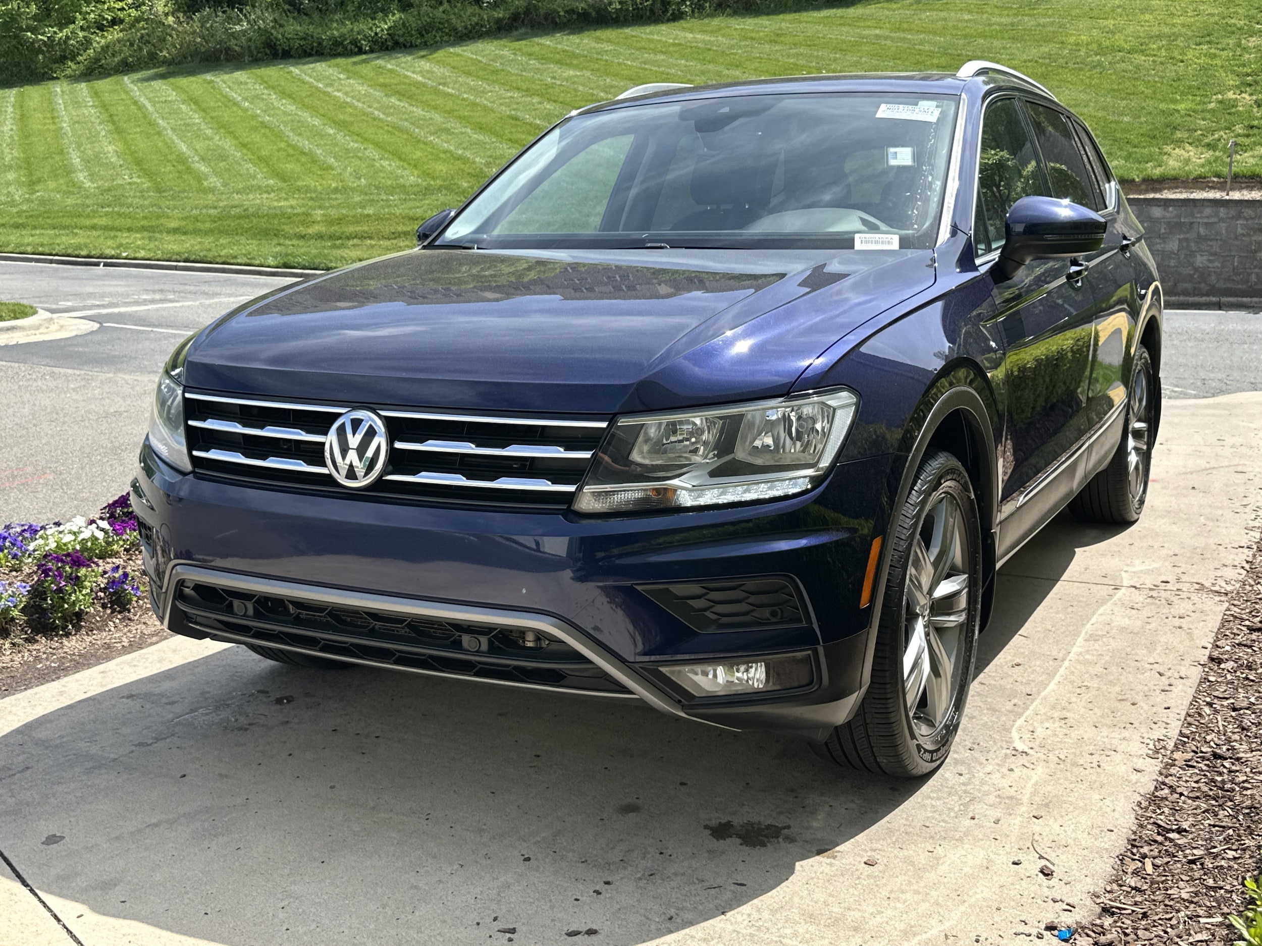 2021 Volkswagen Tiguan SEL photo 4