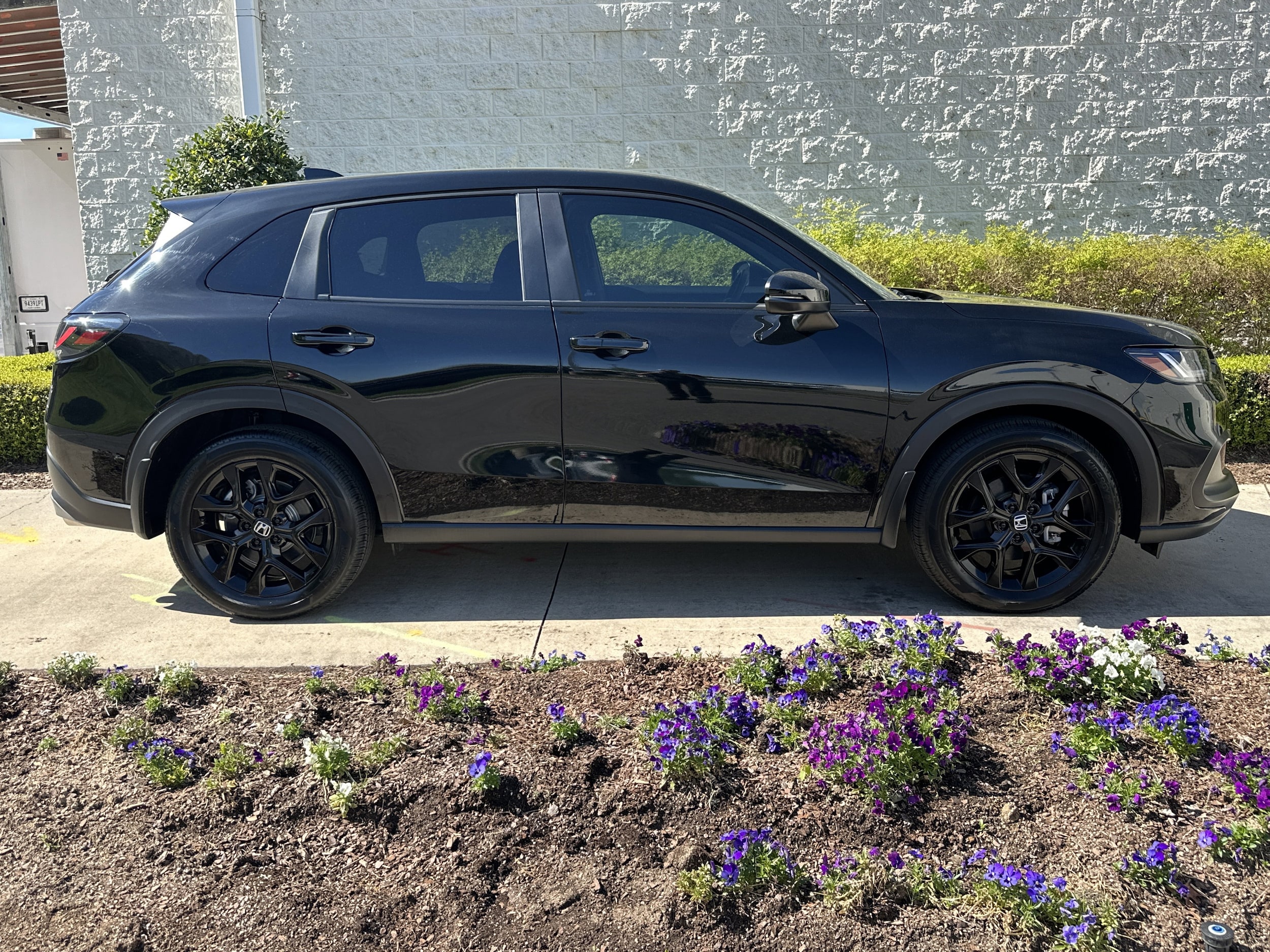 2025 Honda HR-V Sport photo 3