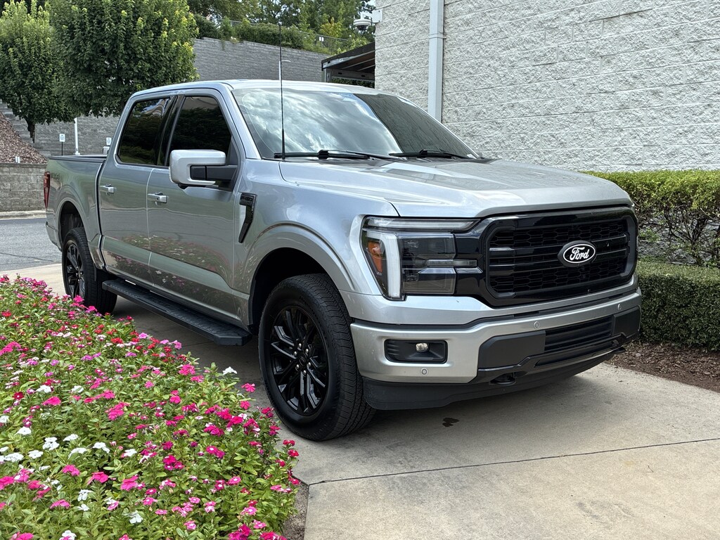 Used 2025 Ford F-150 LARIAT Pickup