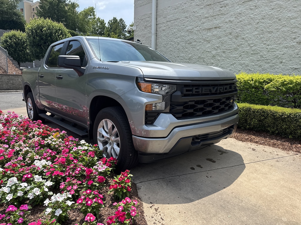 Used 2025 Chevrolet Silverado 1500 Custom Pickup