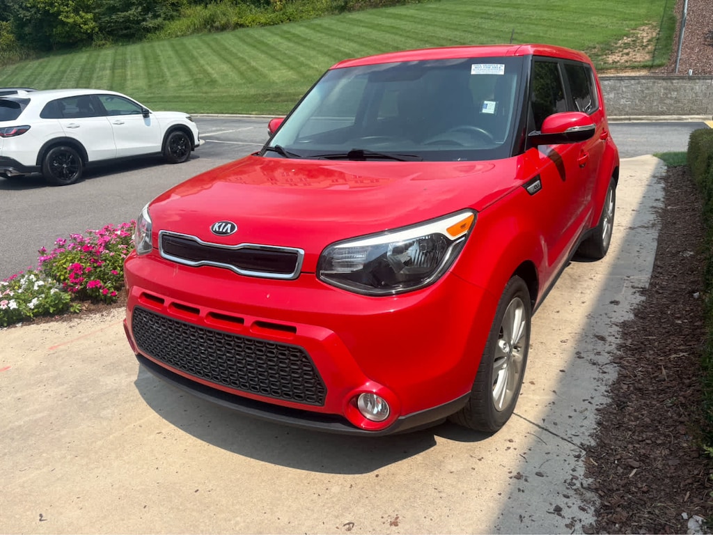 Used 2016 Kia Soul ! Hatchback