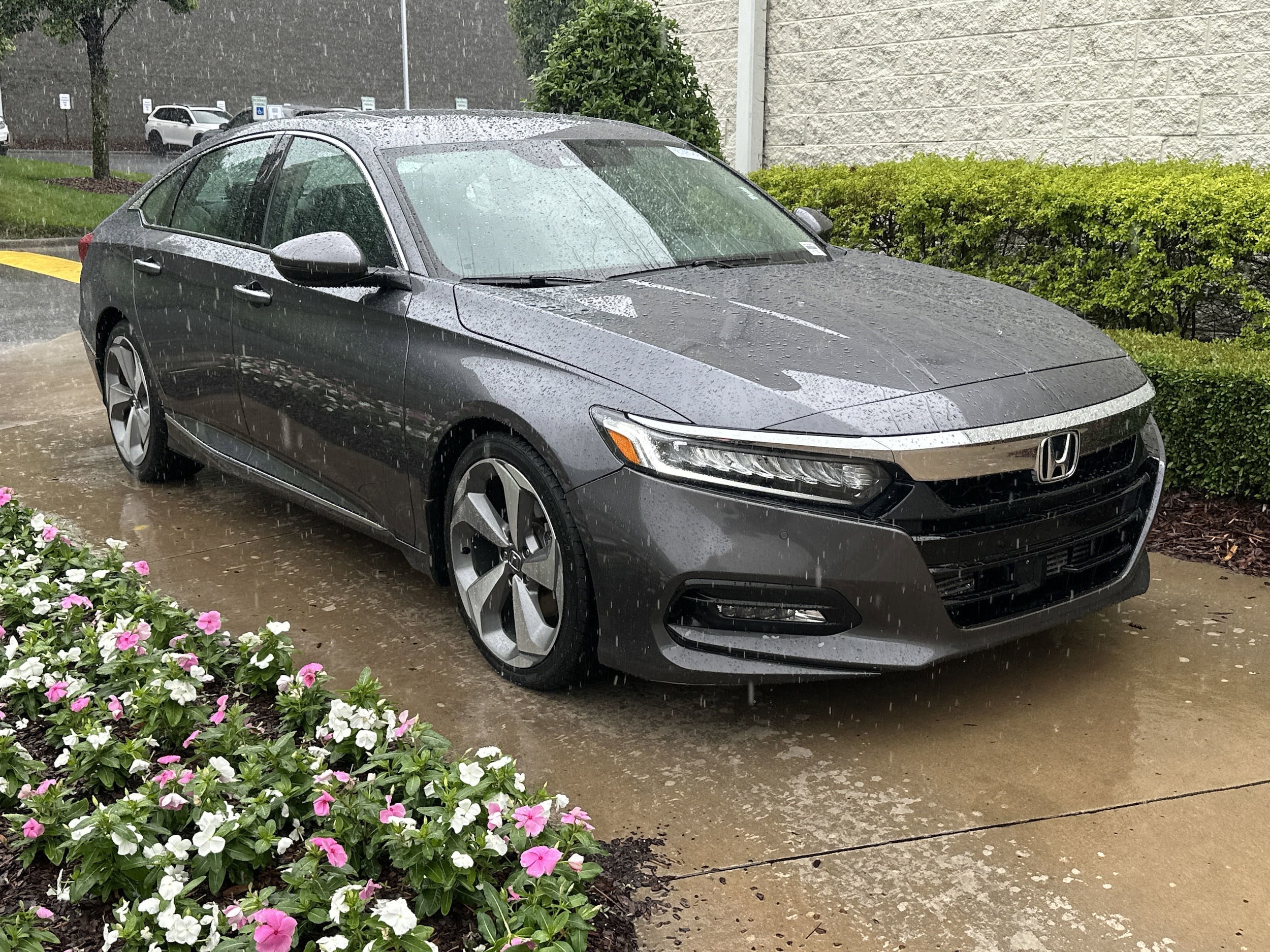 Used 2020 Honda Accord Touring with VIN 1HGCV2F96LA005588 for sale in Kansas City