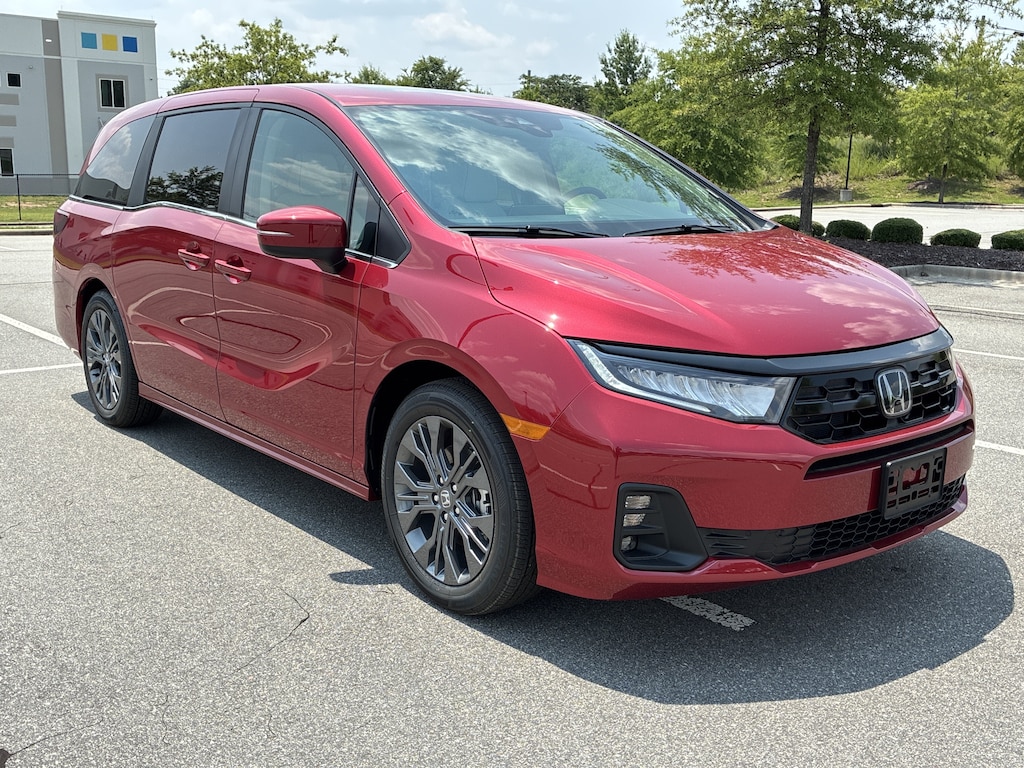 New 2026 Honda Odyssey Touring Minivan