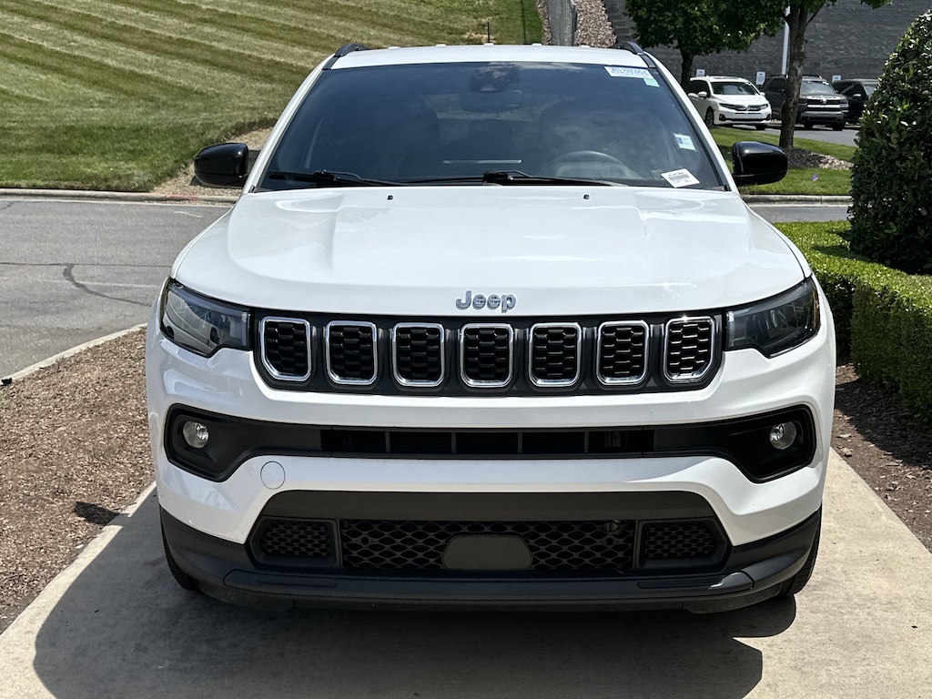 Used 2024 Jeep Compass Latitude SUV