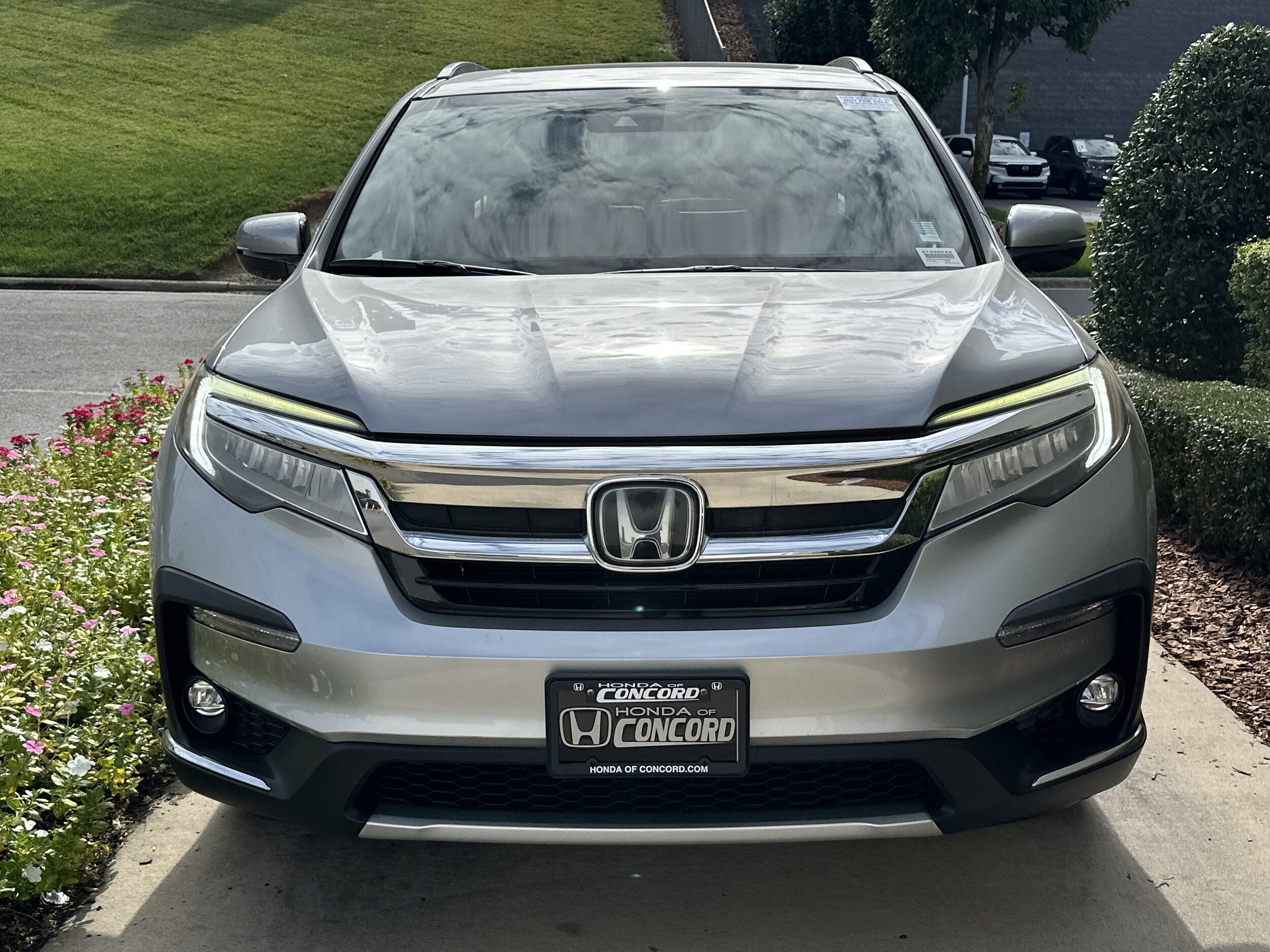 2019 Honda Pilot Touring photo 2