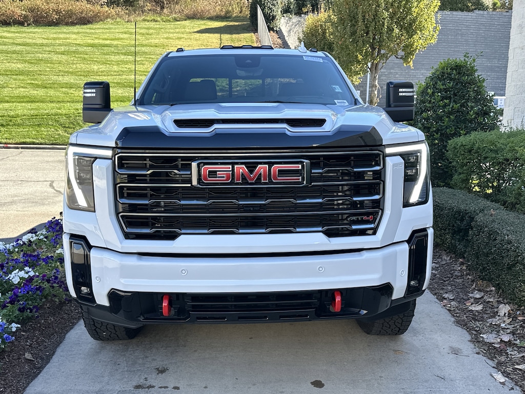 Used 2025 GMC Sierra 2500HD AT4 Pickup