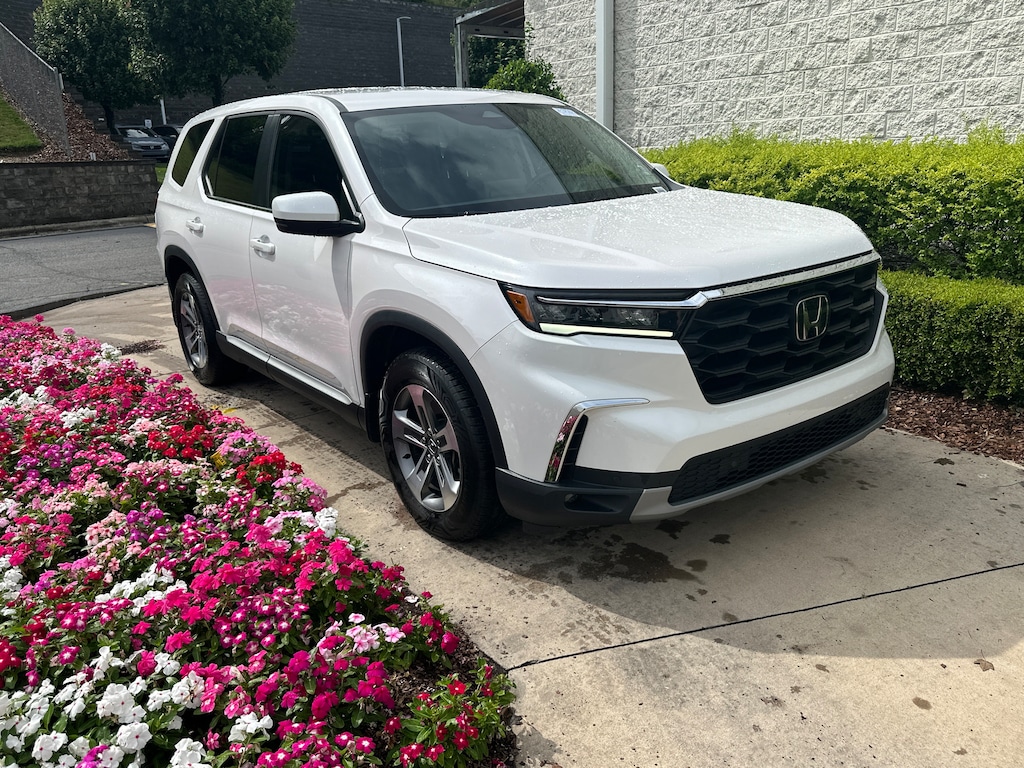 Certified 2023 Honda Pilot EX-L 8 Passenger SUV