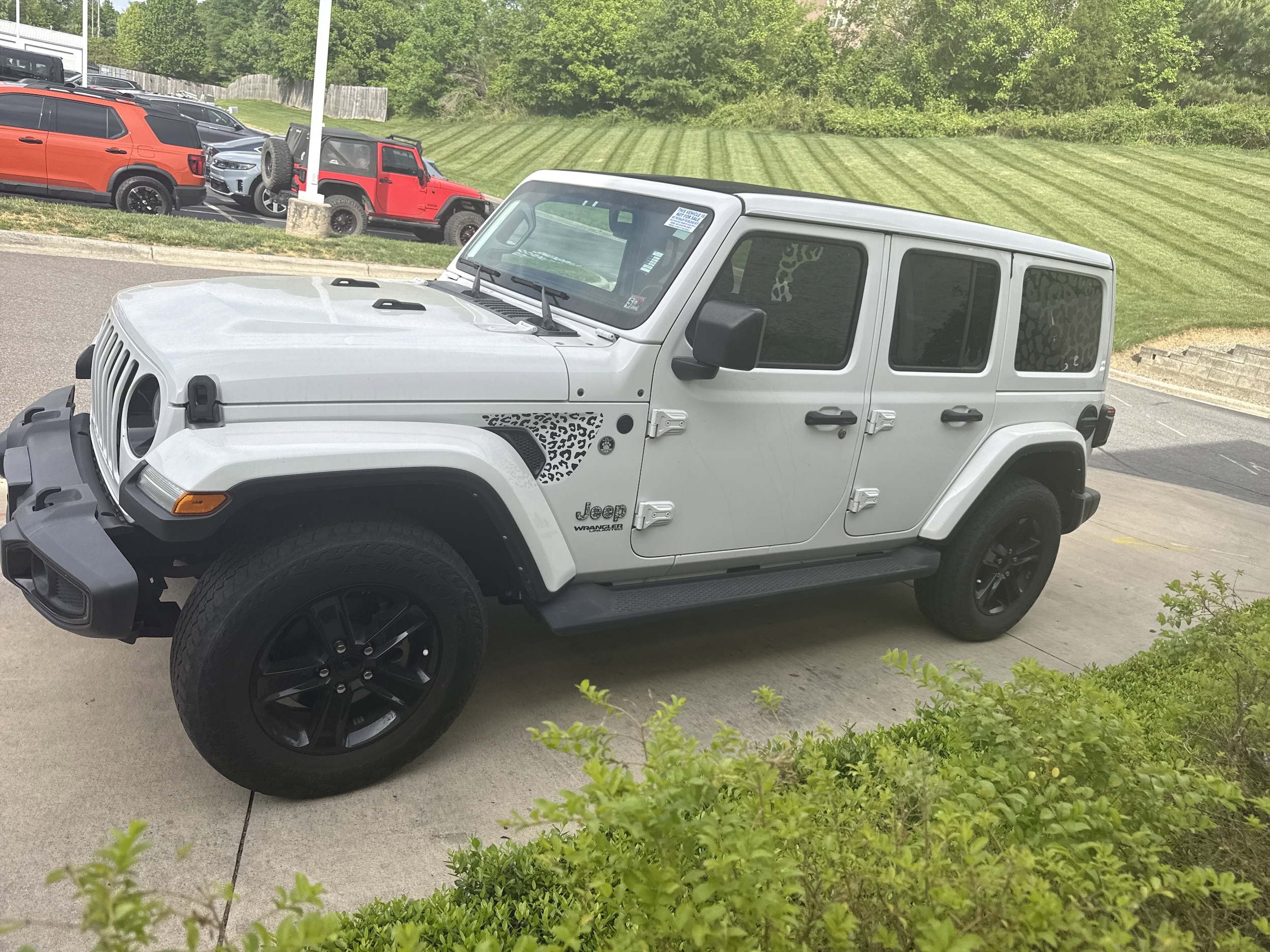 2021 Jeep Wrangler Unlimited Sahara Altitude photo 6