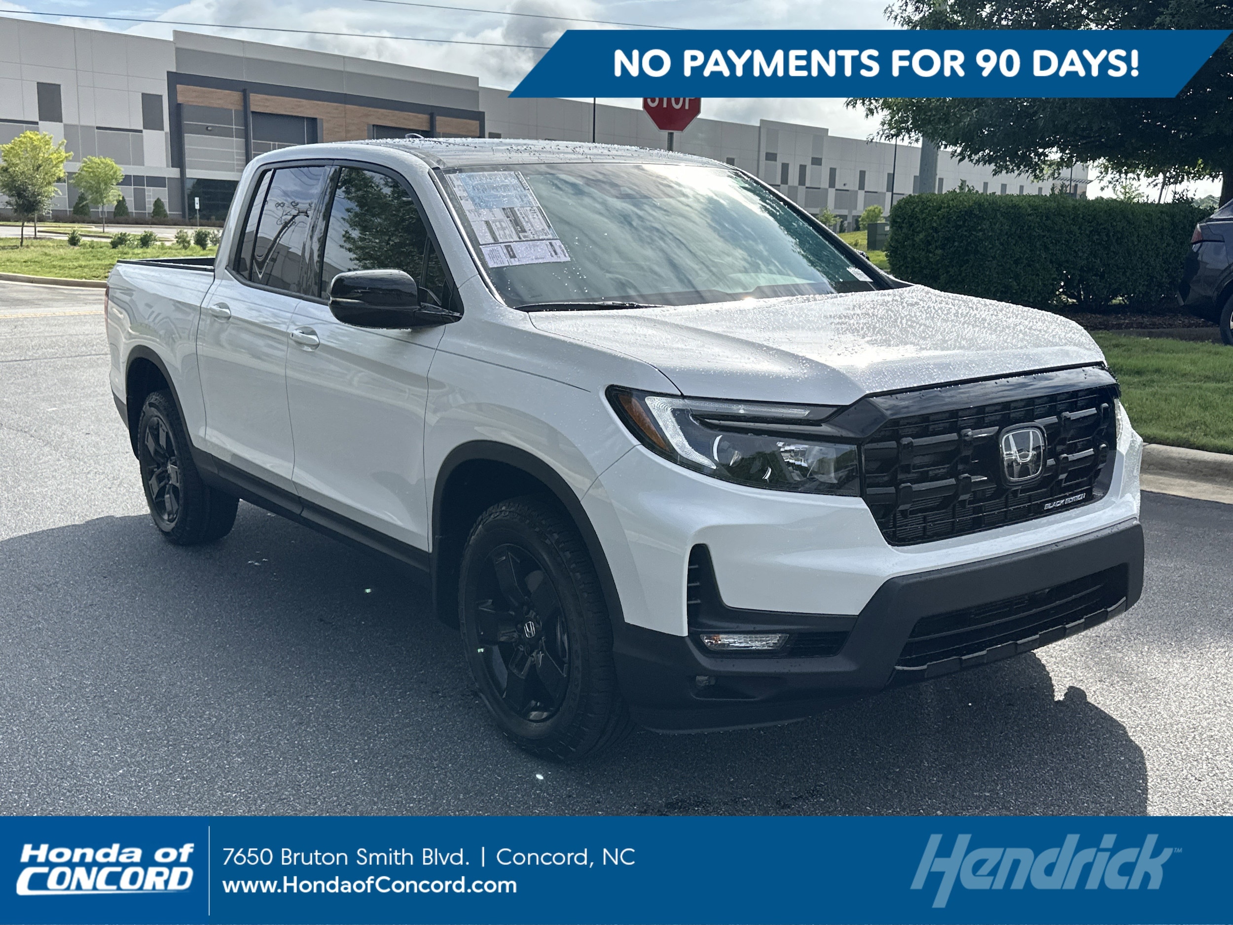 2026 Honda Ridgeline Black Edition 2-Tone's photo