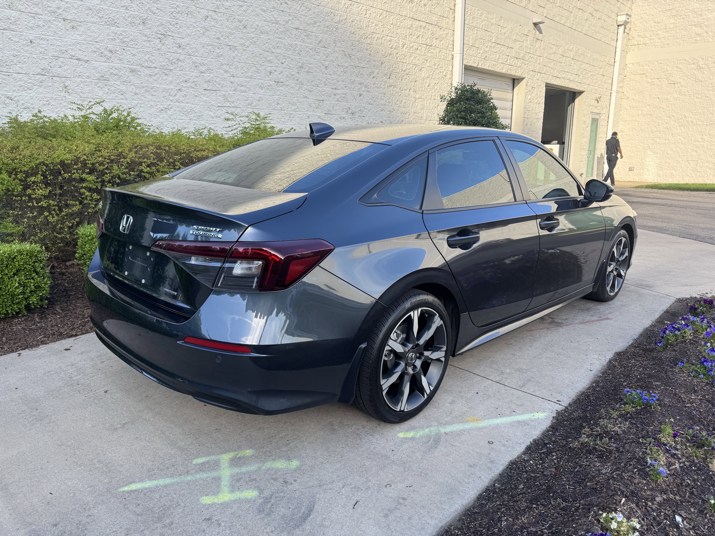 2025 Honda Civic  Hybrid Sport Touring photo 6