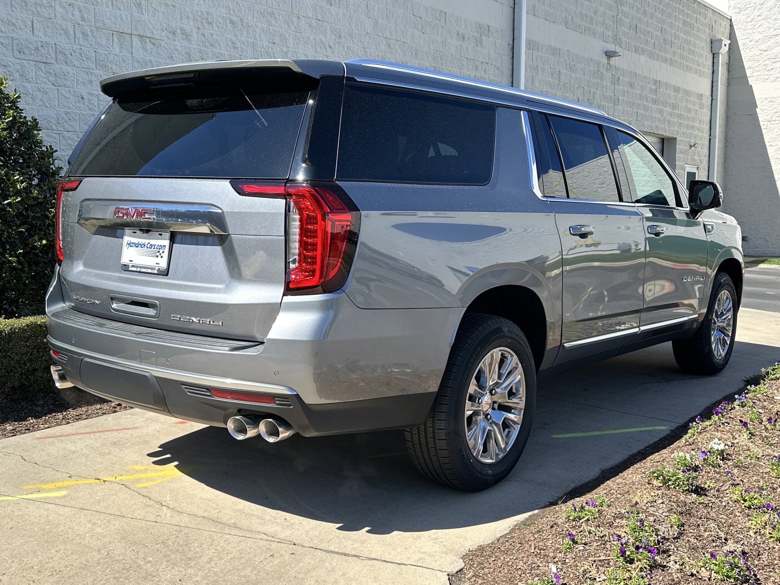 2022 GMC Yukon XL Denali photo 6
