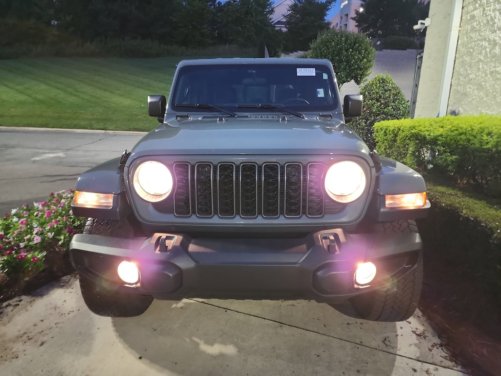 Used 2024 Jeep Gladiator Nighthawk Pickup