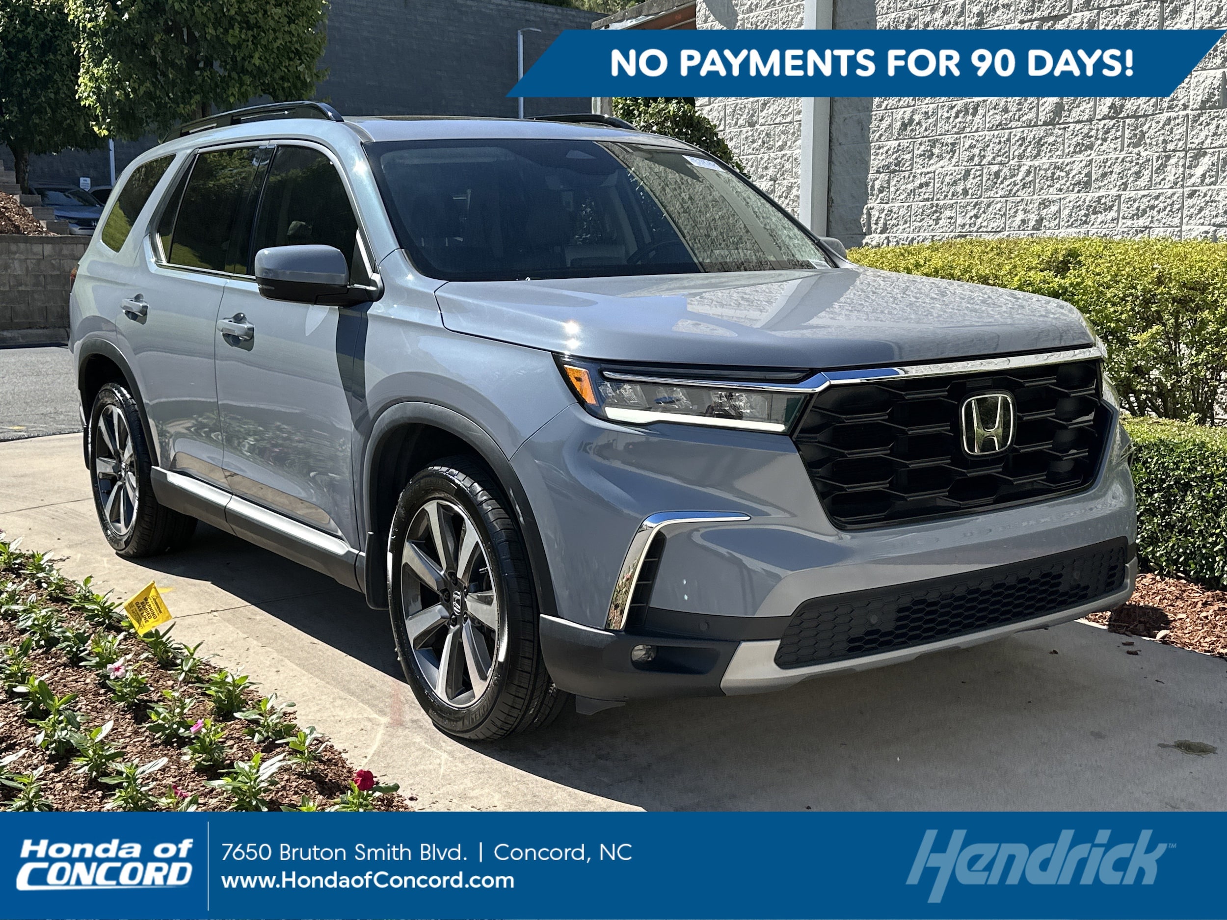 2024 Honda Pilot Touring 2WD's photo