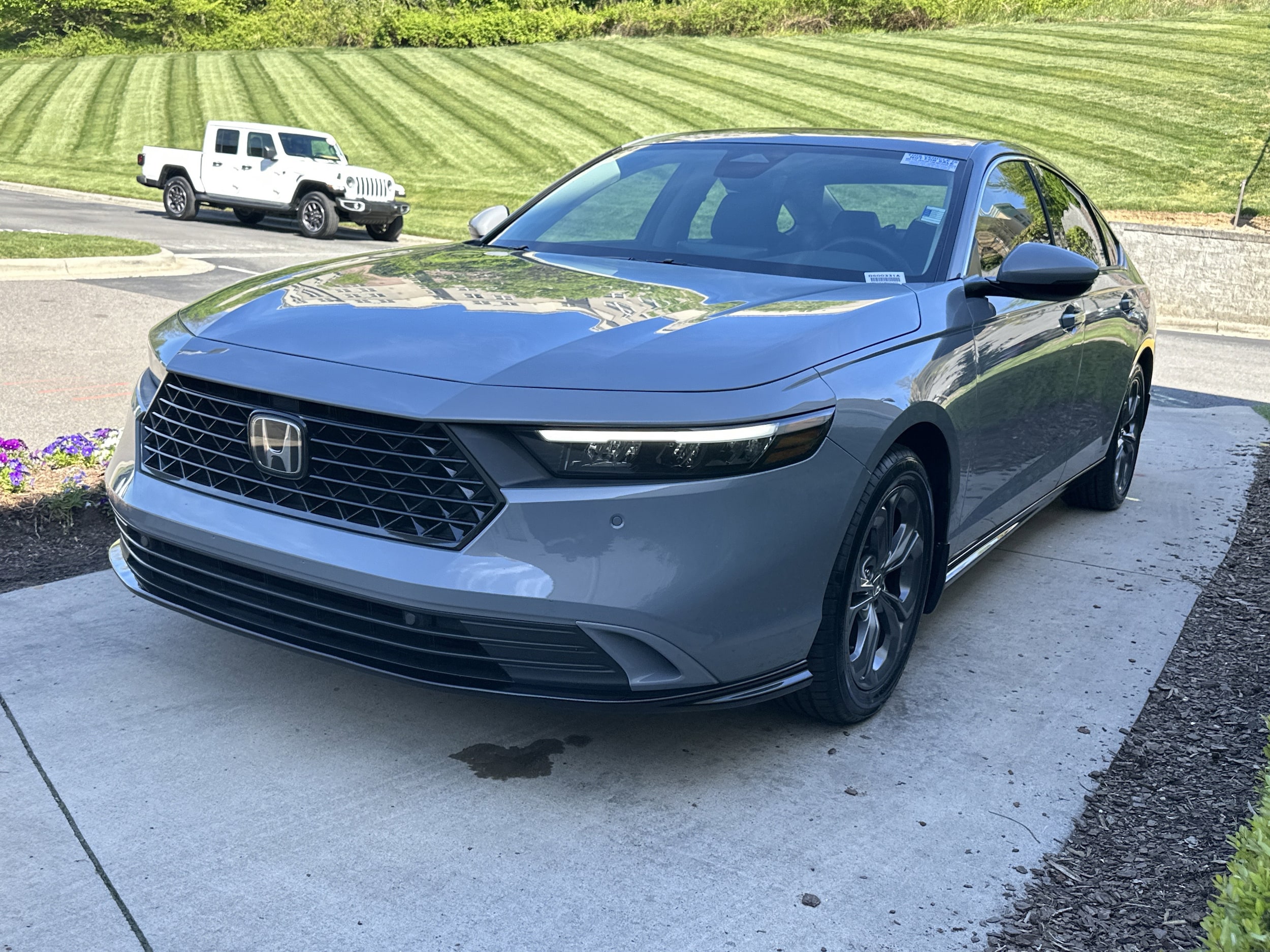 2025 Honda Accord Hybrid EX-L photo 4