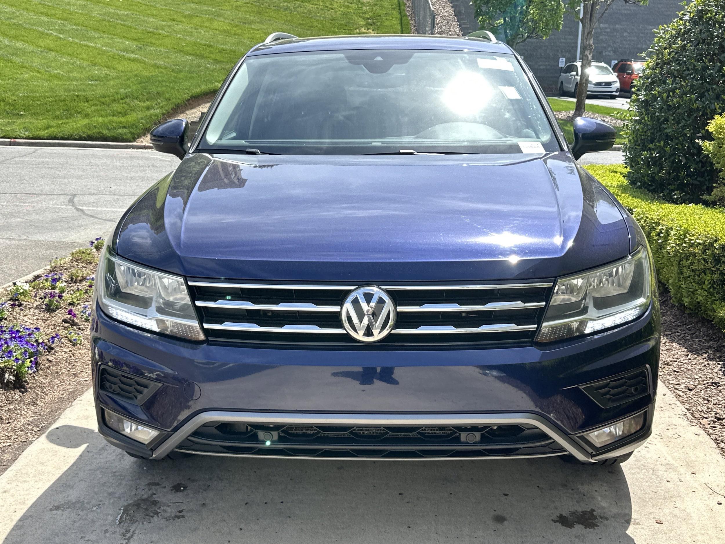 2021 Volkswagen Tiguan SEL photo 2