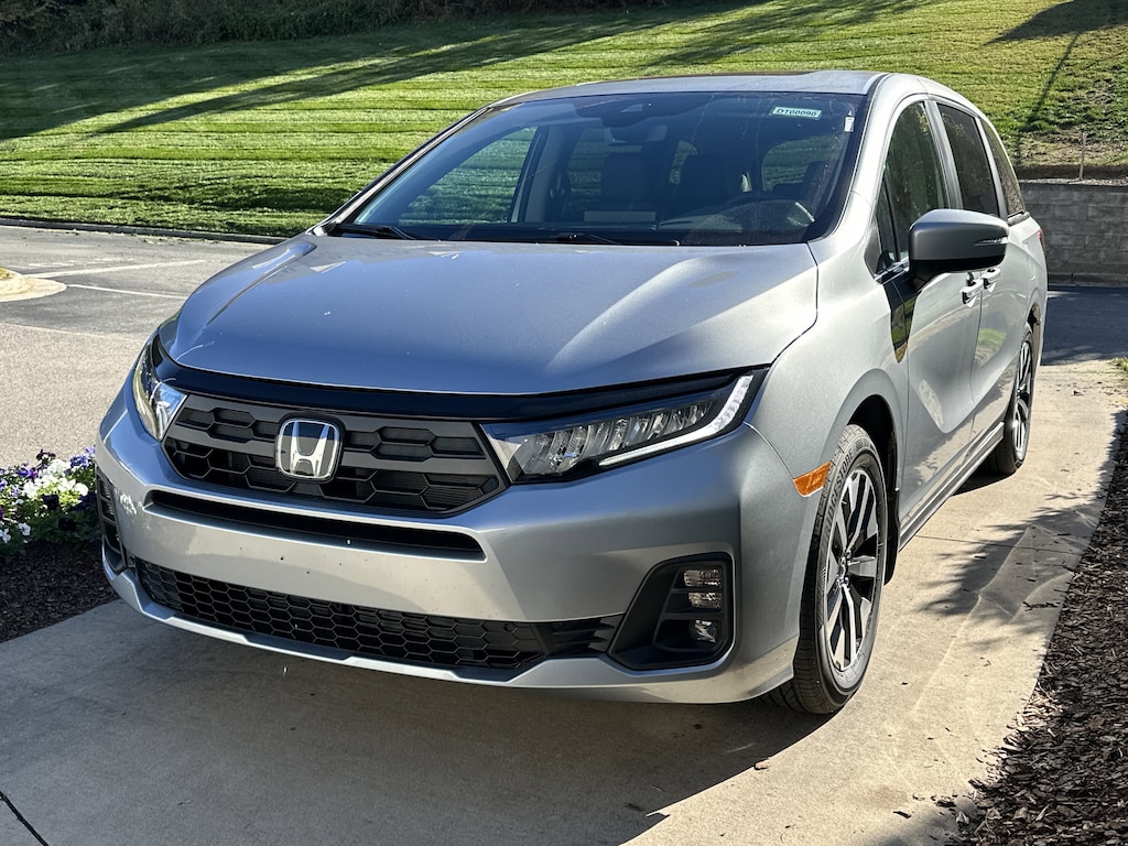 New 2026 Honda Odyssey EX-L Minivan