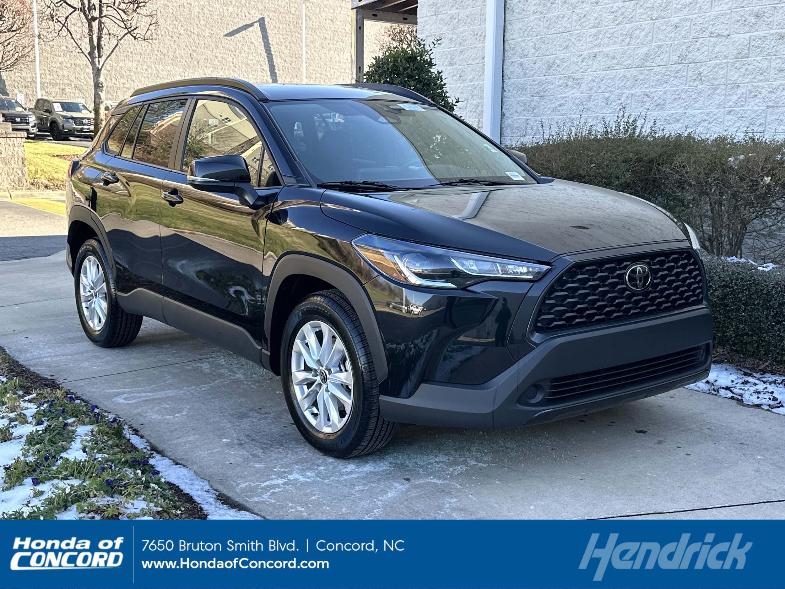 2024 Toyota Corolla Cross LE