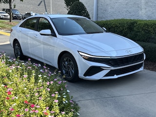 2024 Hyundai Elantra SEL Sedan