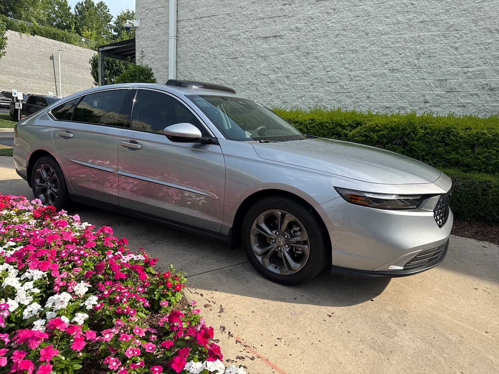 Used 2024 Honda Accord EX Sedan