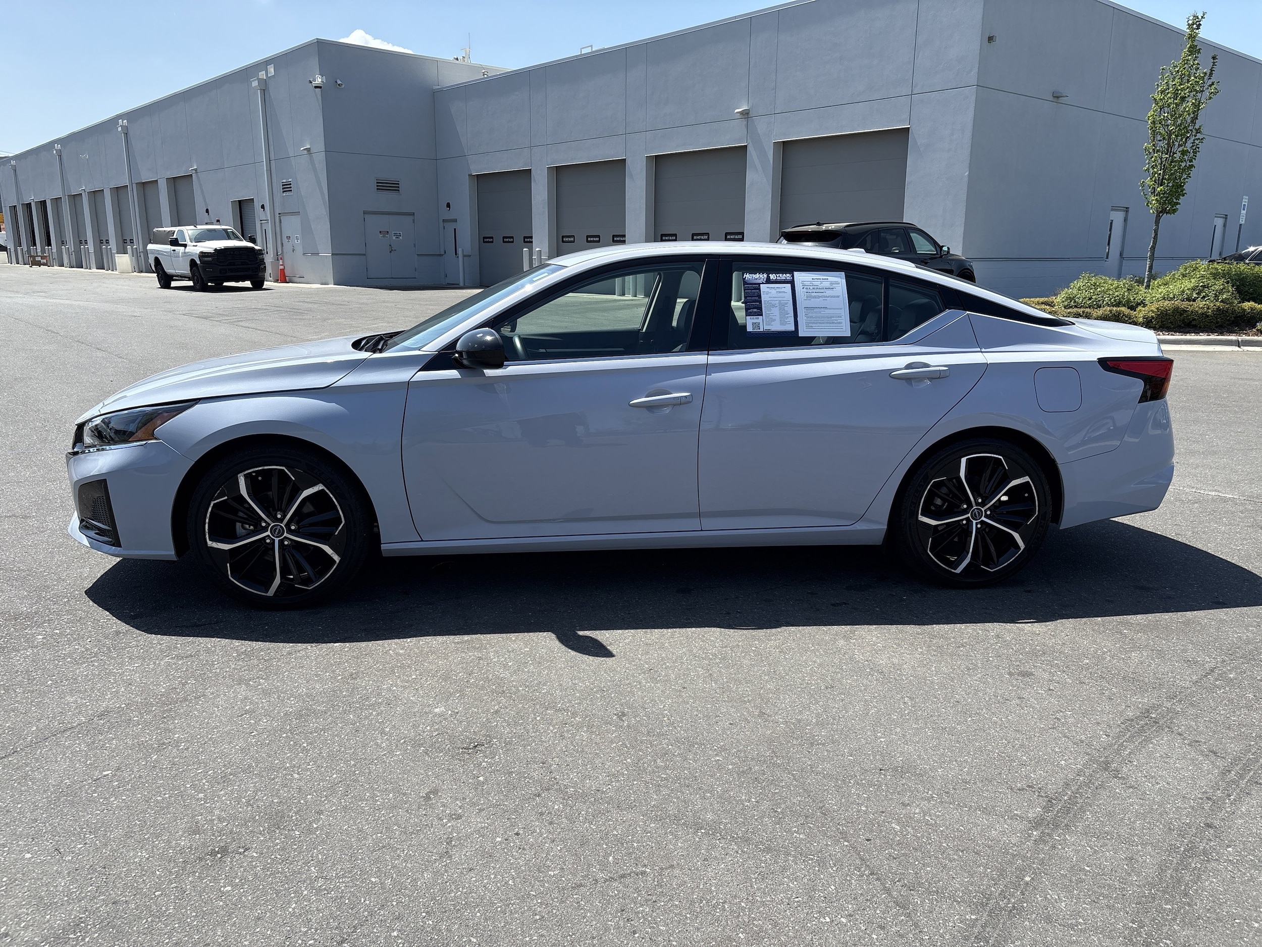 2024 Nissan Altima 2.5 SR photo 5