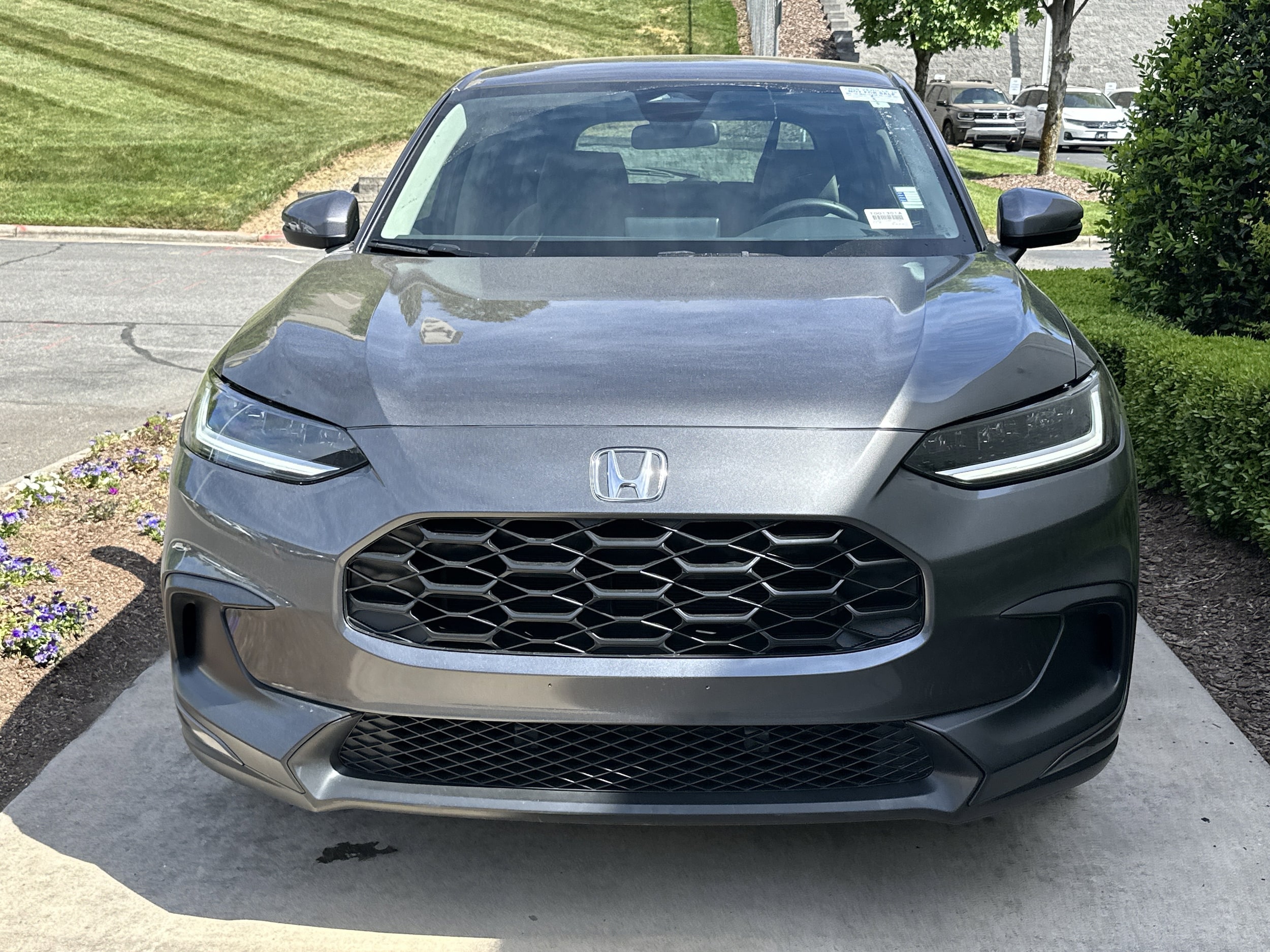 2025 Honda HR-V LX photo 2