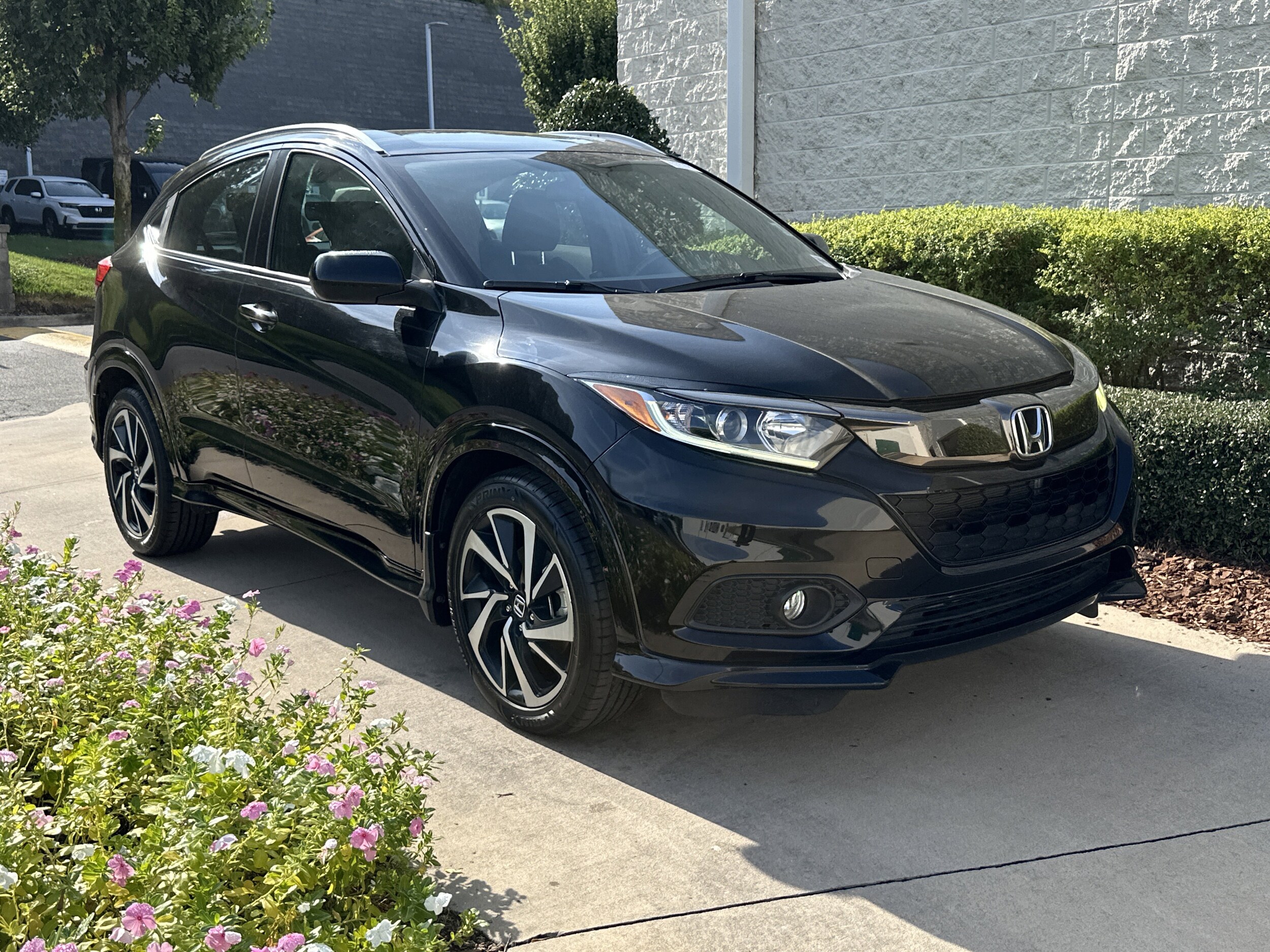 2020 Honda HR-V Sport photo 2