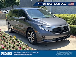 2023 Honda Odyssey Touring Minivan