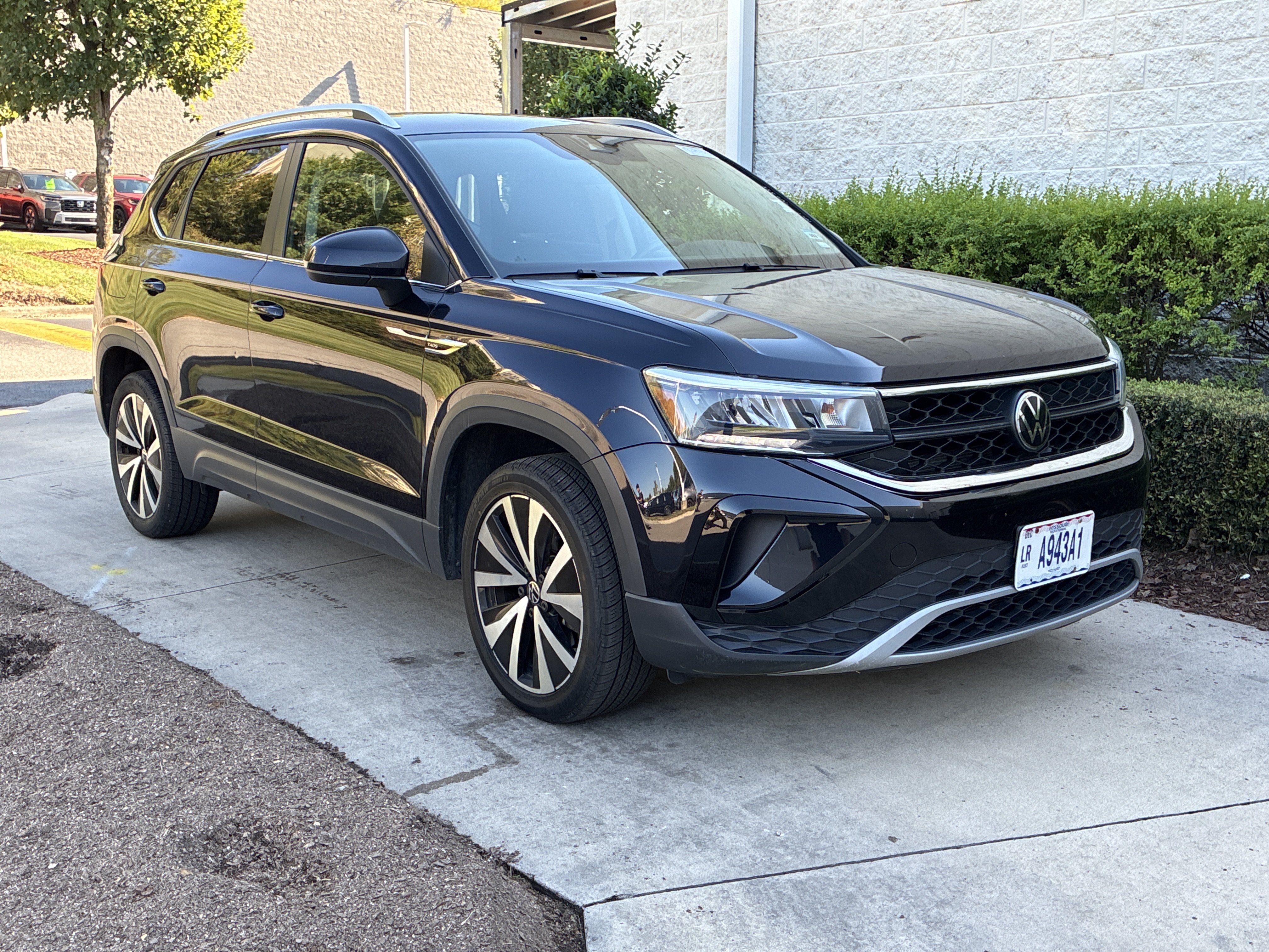 Used 2024 Volkswagen Taos SE SUV