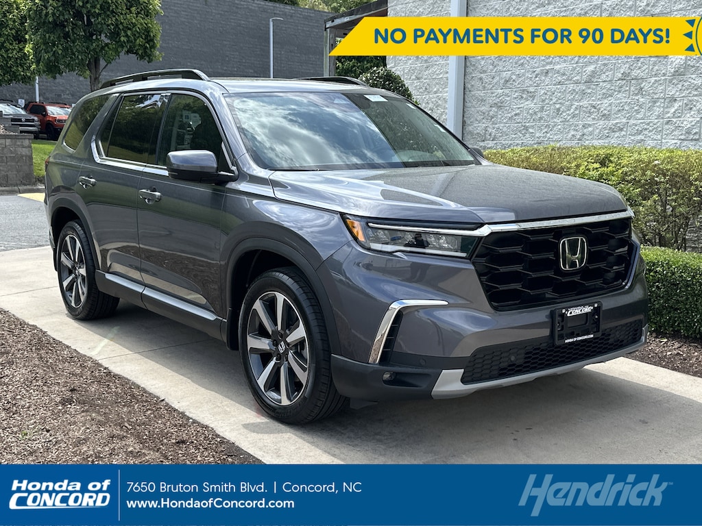 Used 2025 Honda Pilot Touring SUV