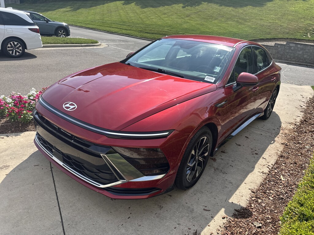 Used 2024 Hyundai Sonata SEL Sedan