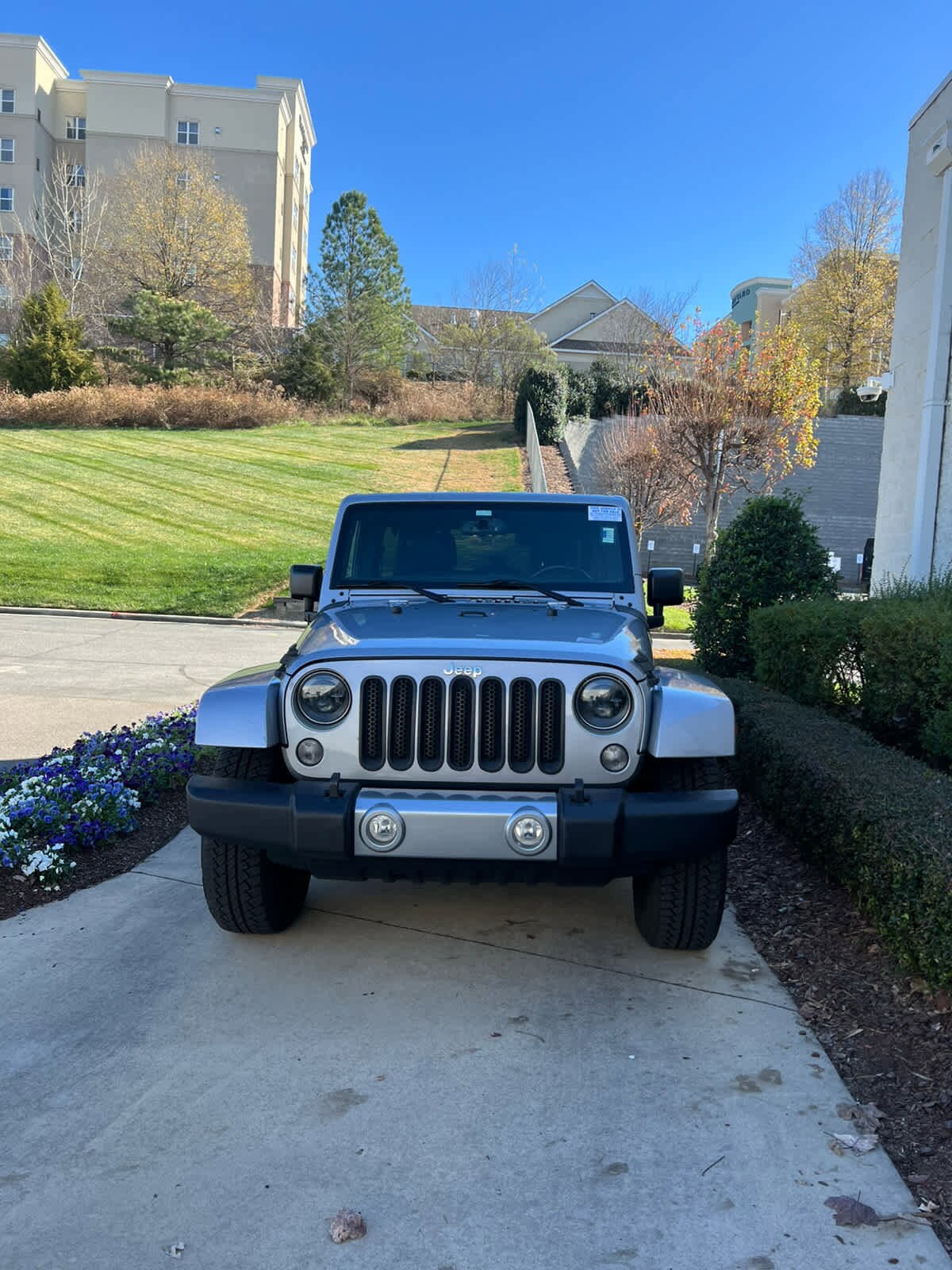 2016 Jeep Wrangler Unlimited Sahara photo 2