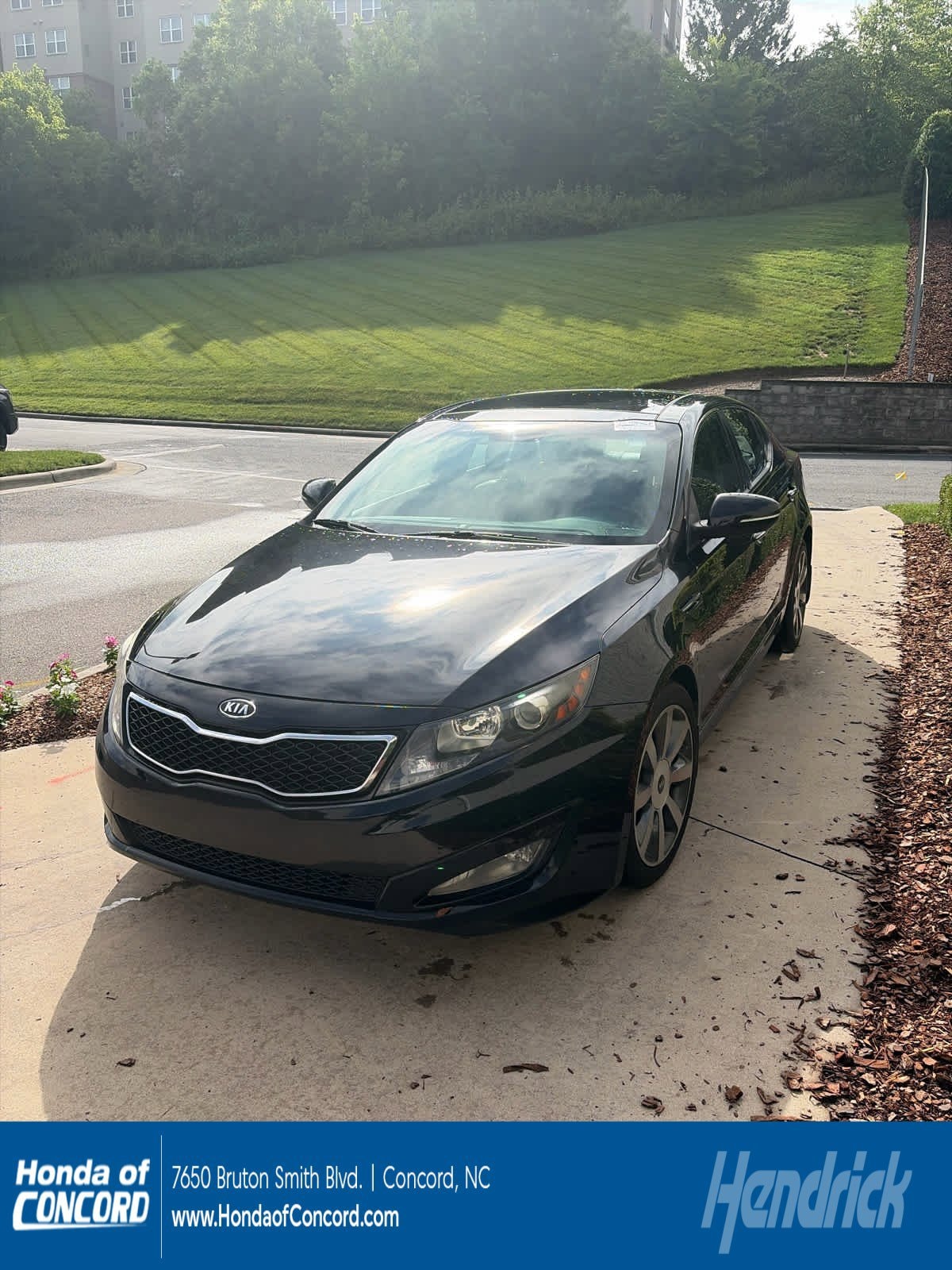 2012 Kia Optima SX Turbo AT's photo