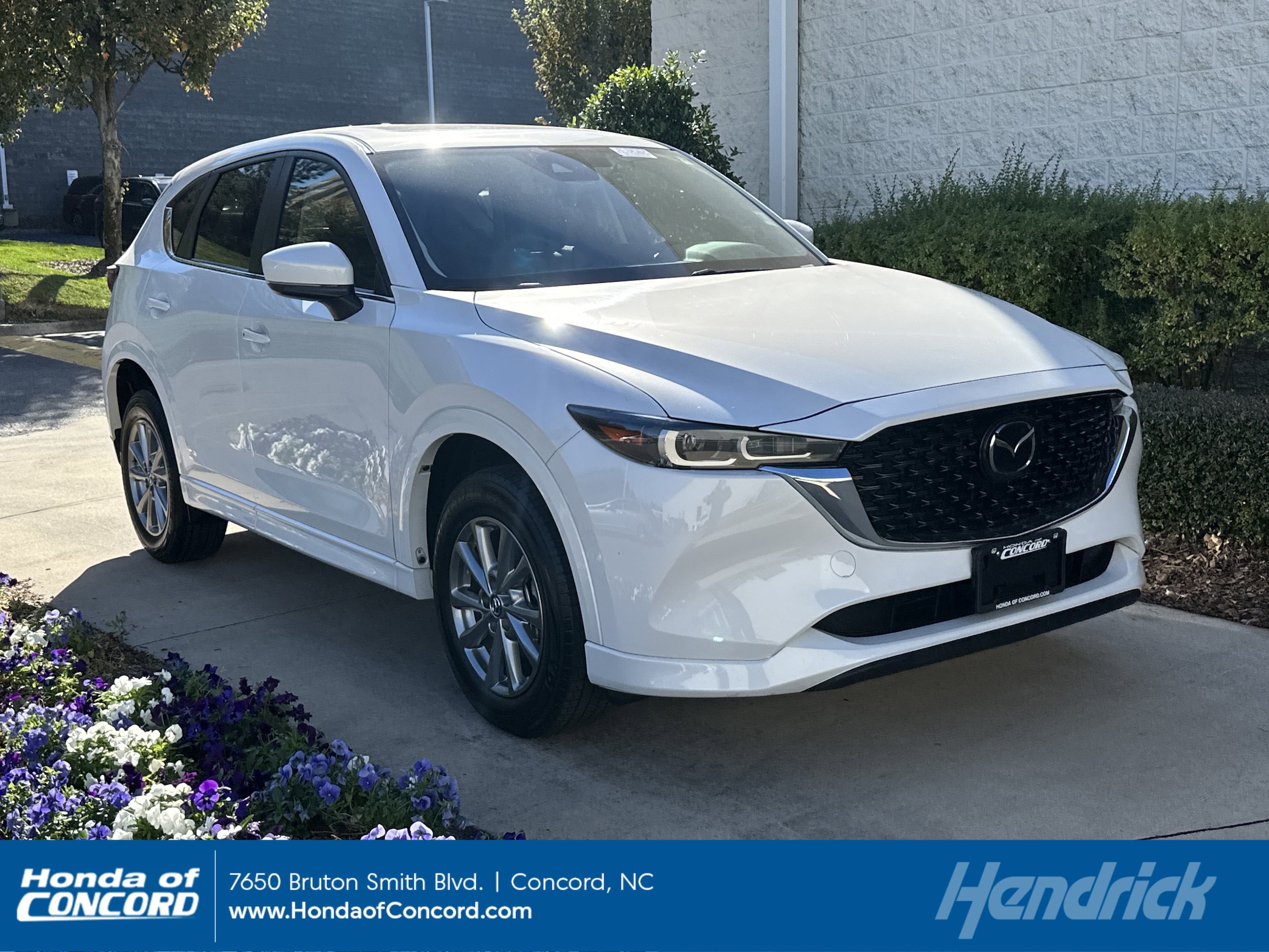 2025 Mazda CX-5 S Preferred package's photo