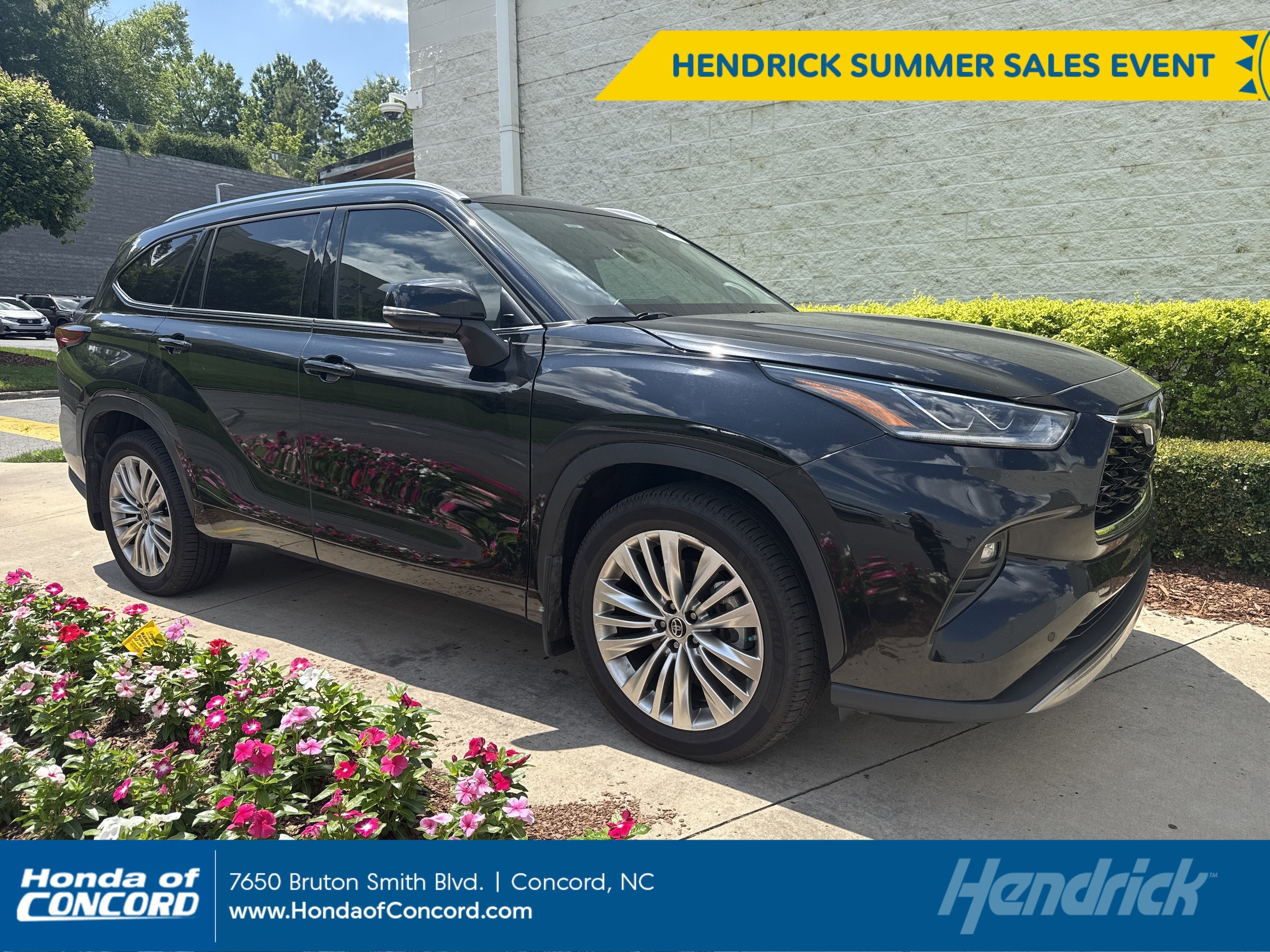 2022 Toyota Highlander Platinum 4x4 V6's photo