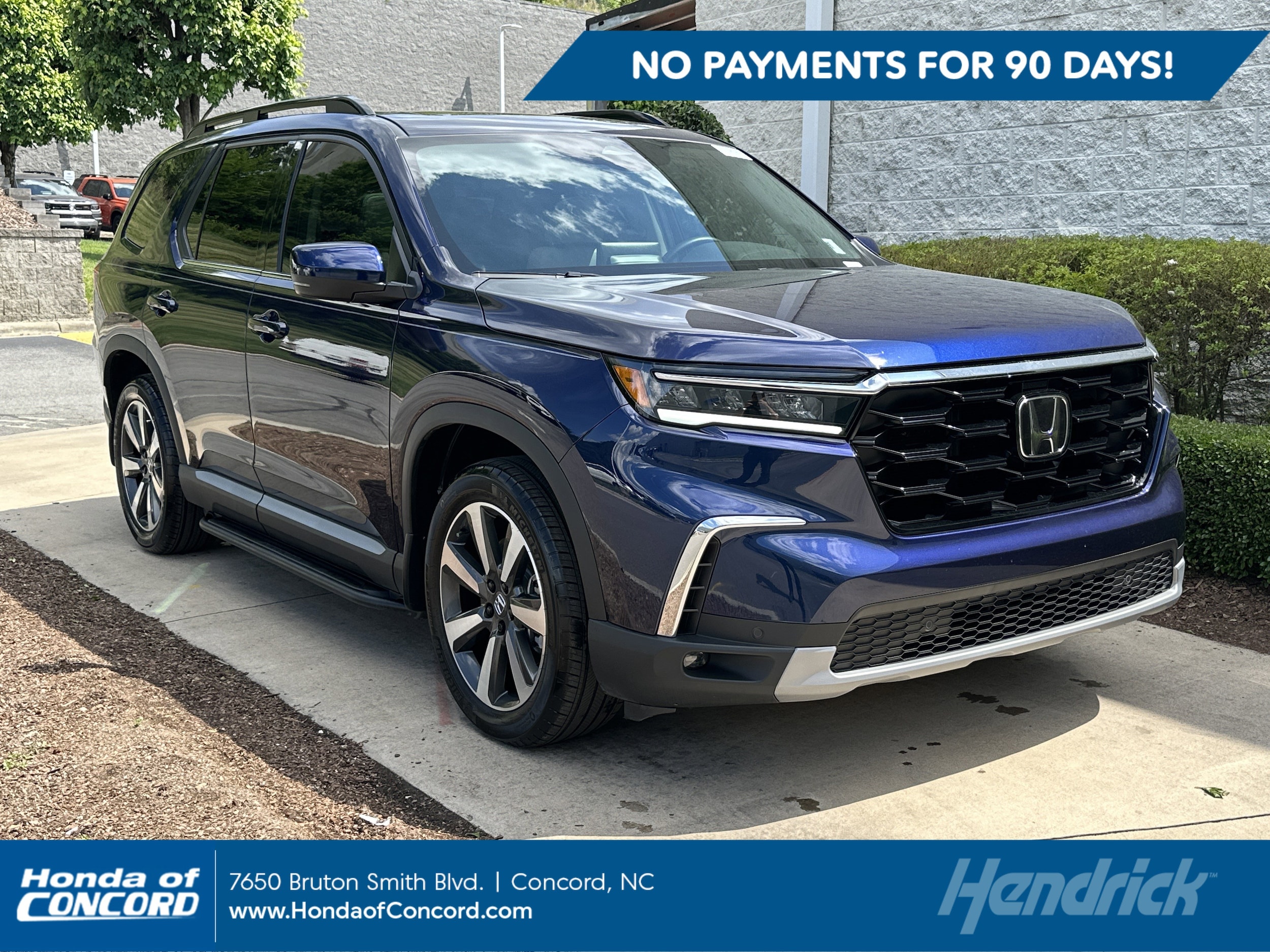 2025 Honda Pilot Touring 2WD's photo