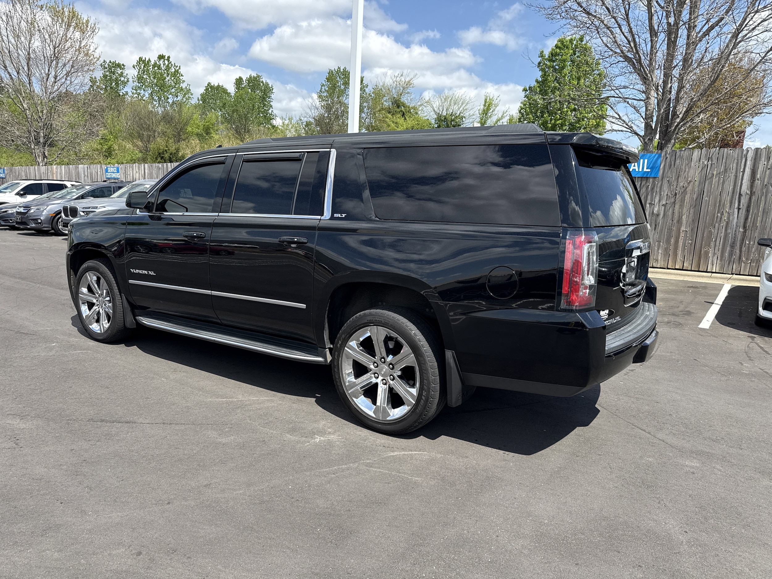 2020 GMC Yukon XL SLT photo 6