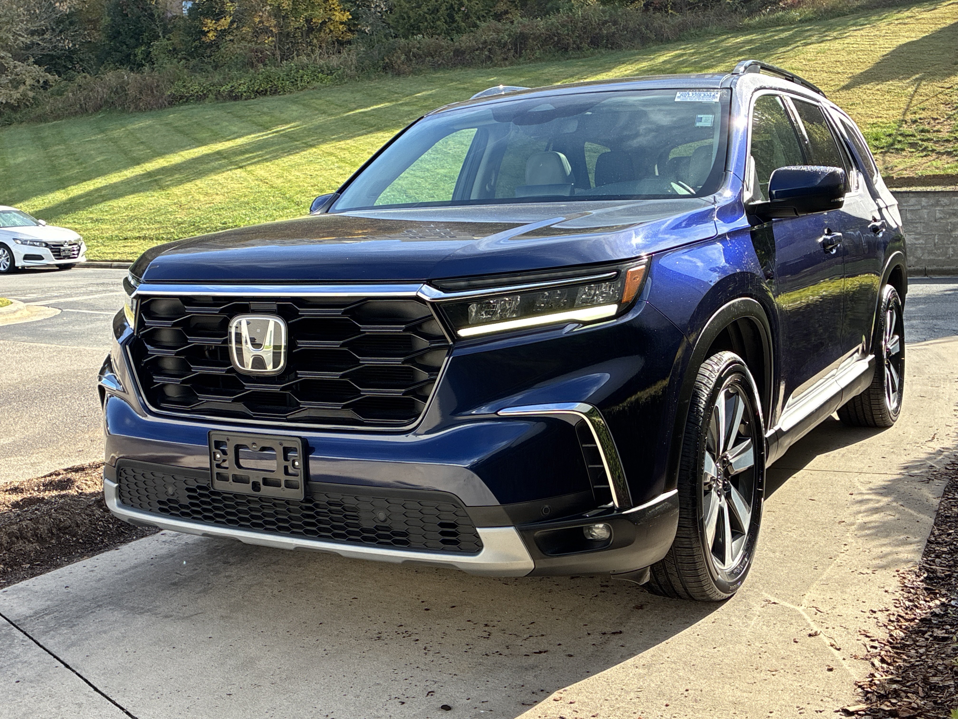 Used 2023 Honda Pilot Touring SUV