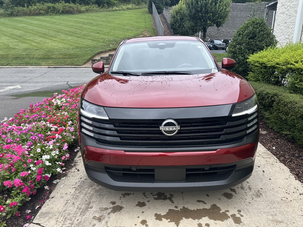 Used 2025 Nissan Kicks SV SUV