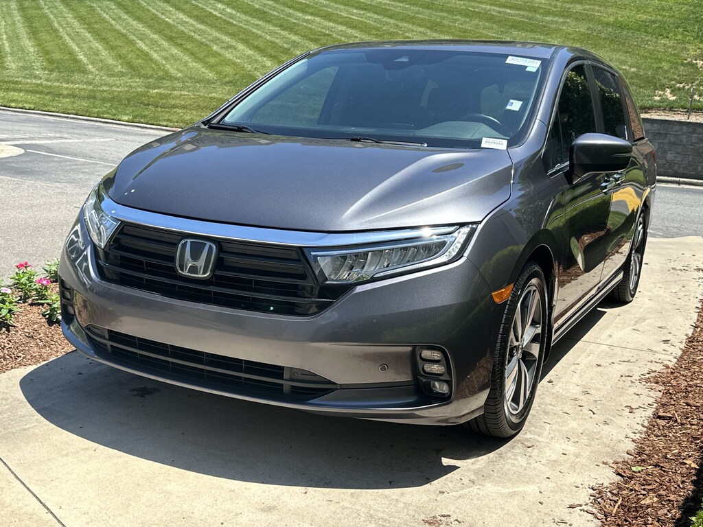 Used 2023 Honda Odyssey Touring Minivan