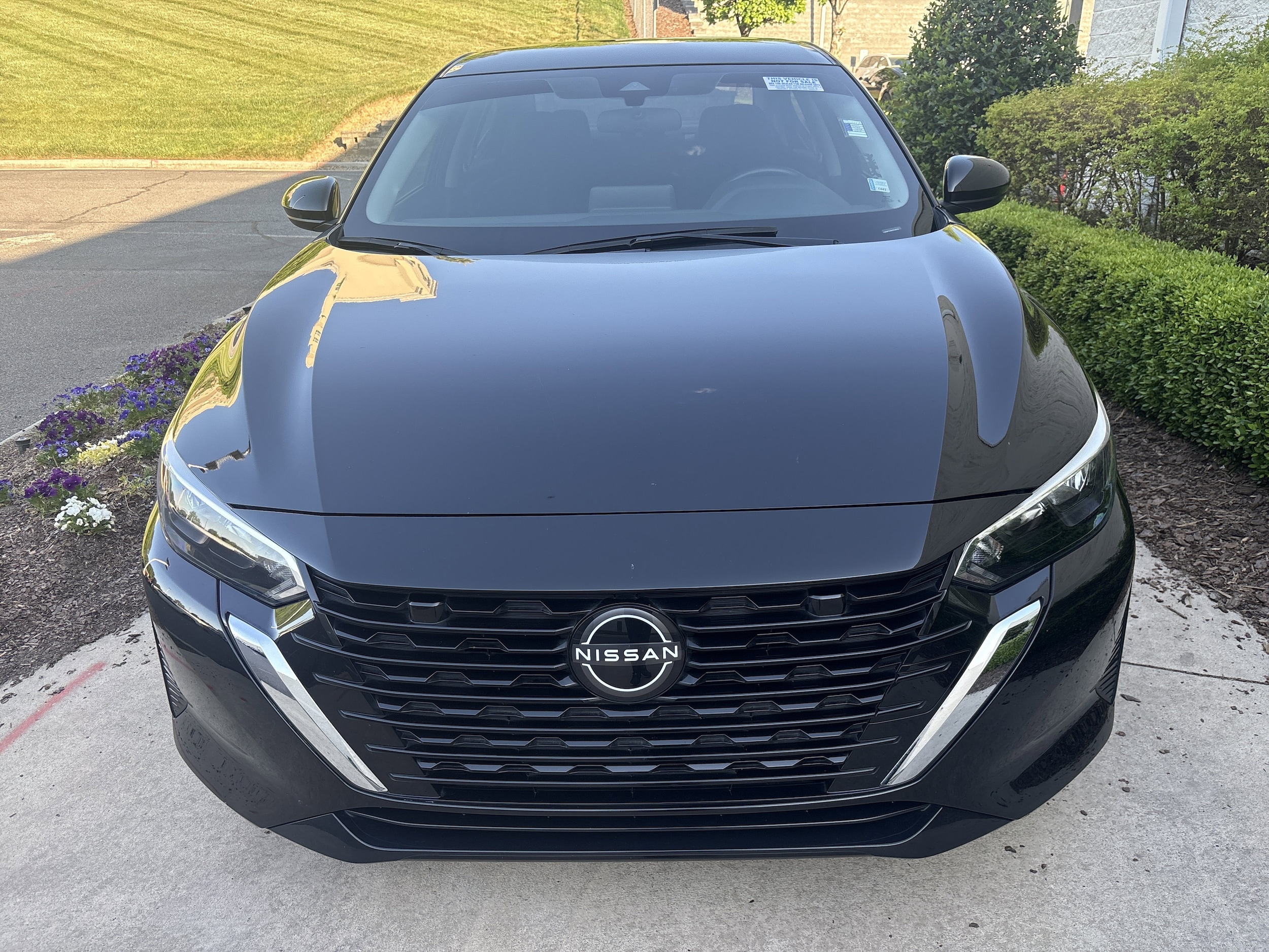 2024 Nissan Sentra SV photo 3